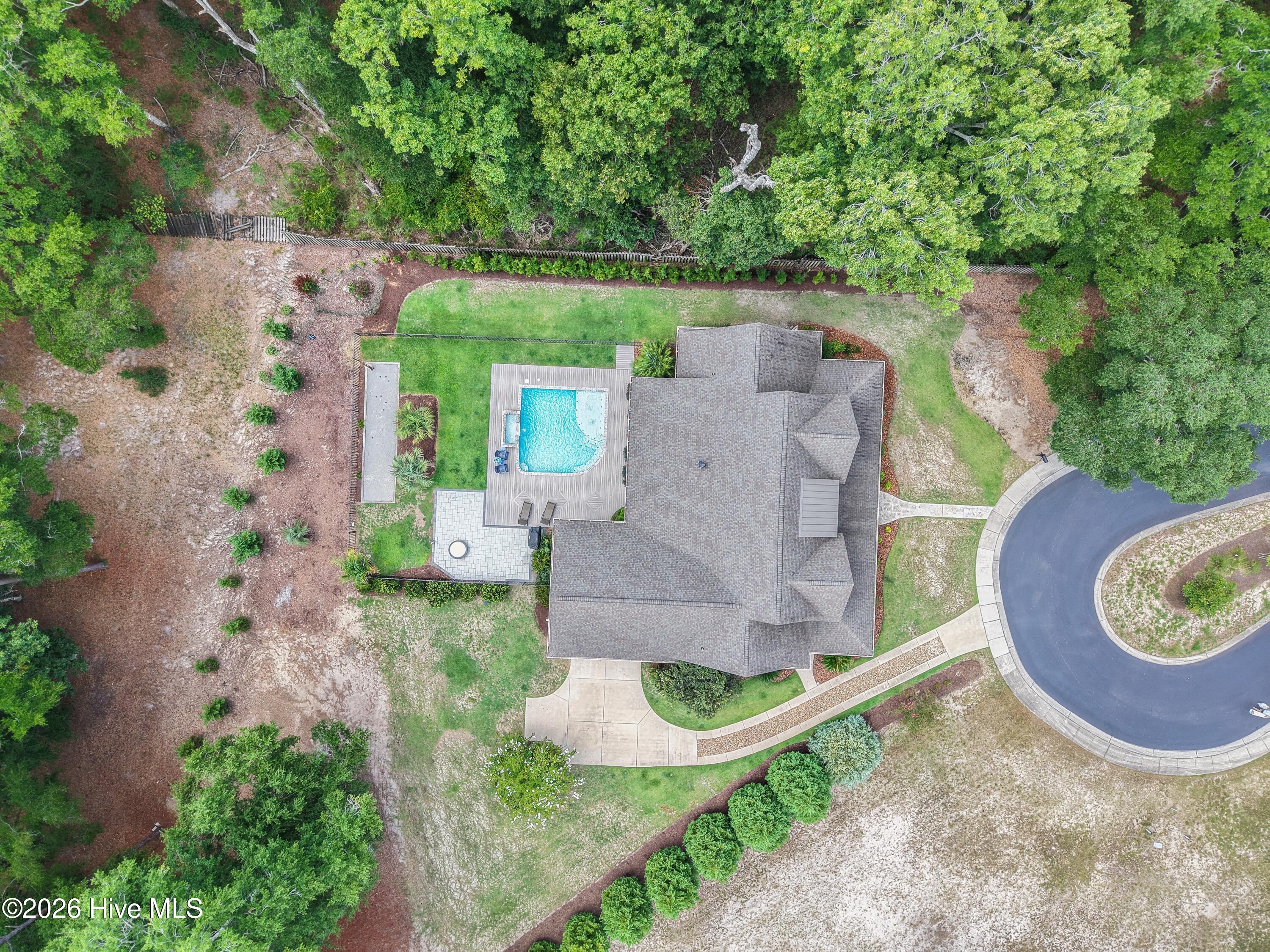 main property photo 70