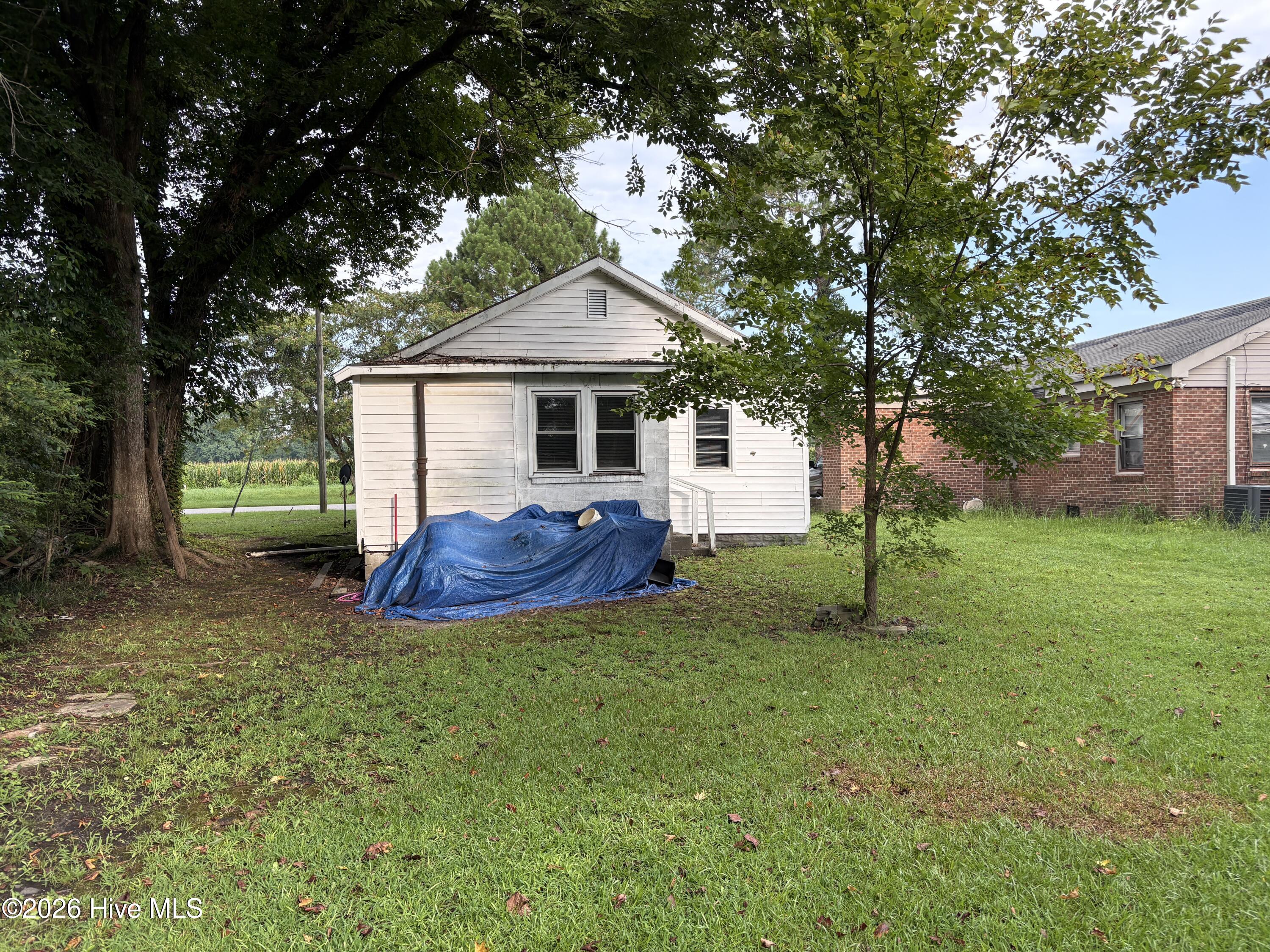 main property photo 13
