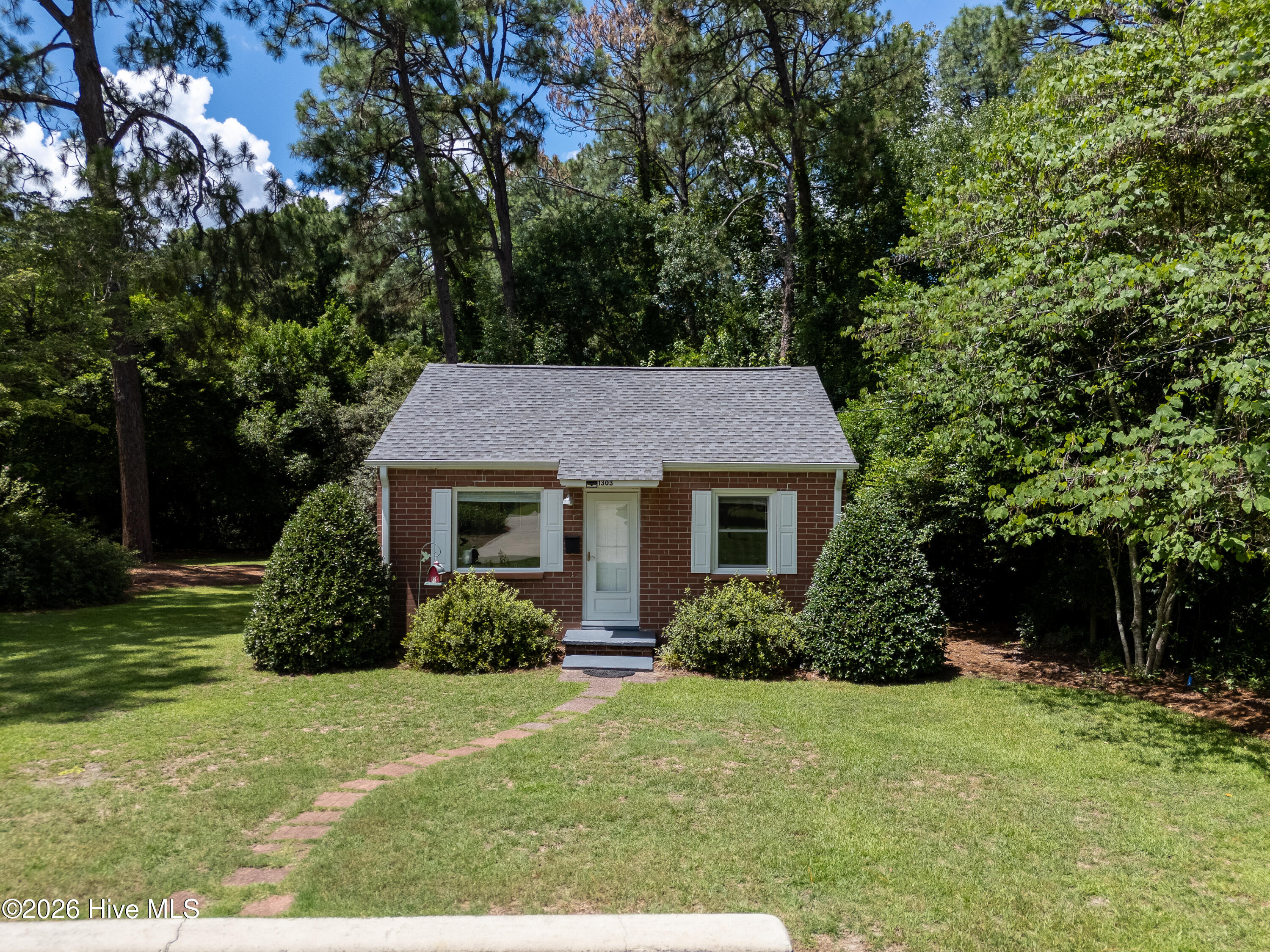 main property photo 26