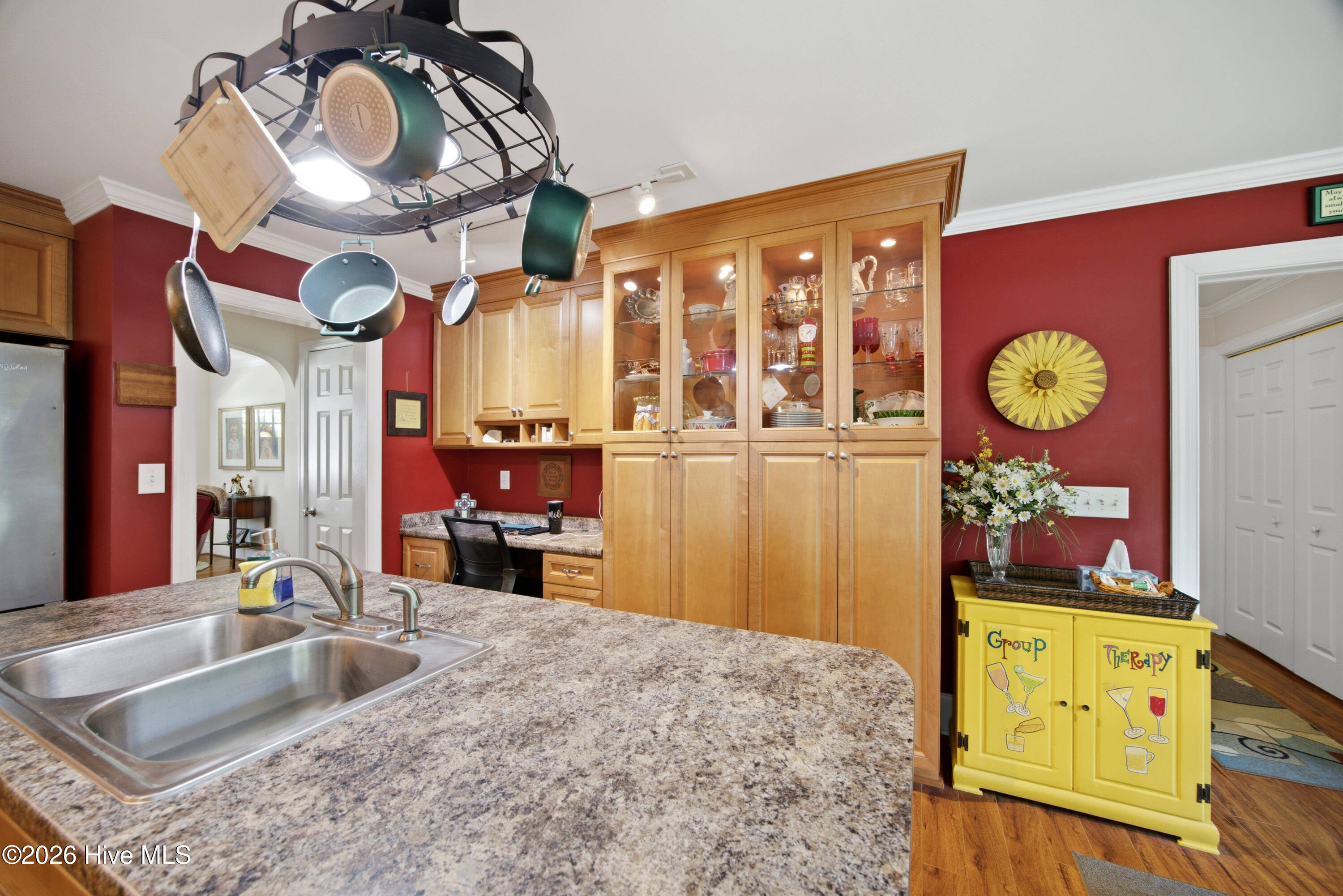 main property photo 5