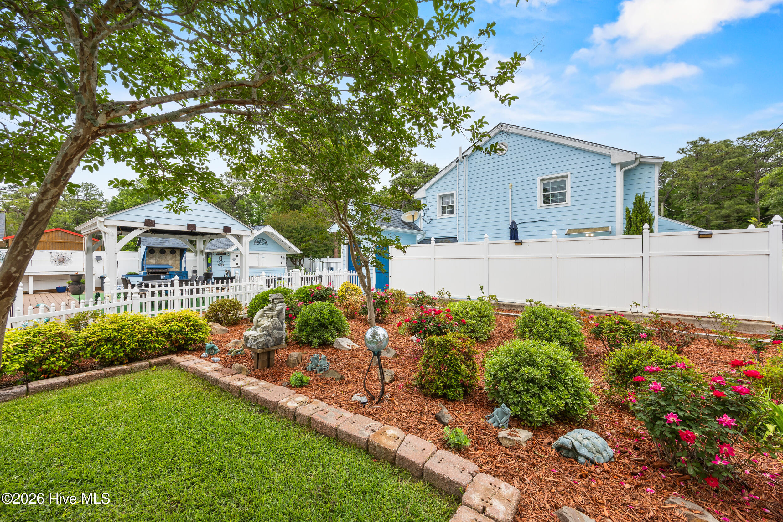 main property photo 53