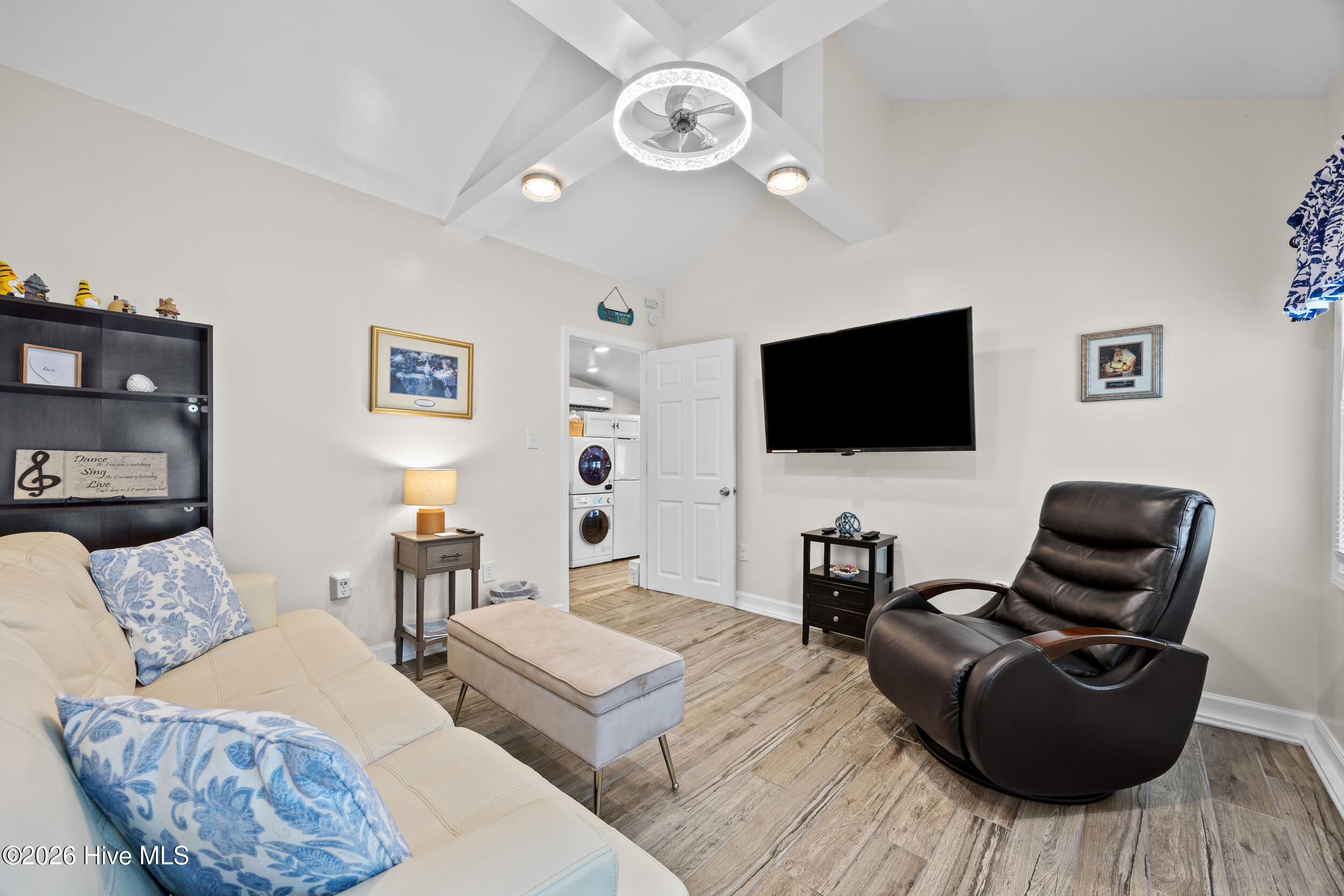 main property photo 81