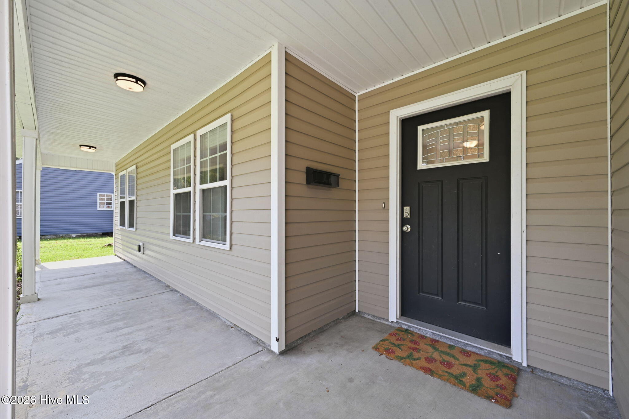 main property photo 5