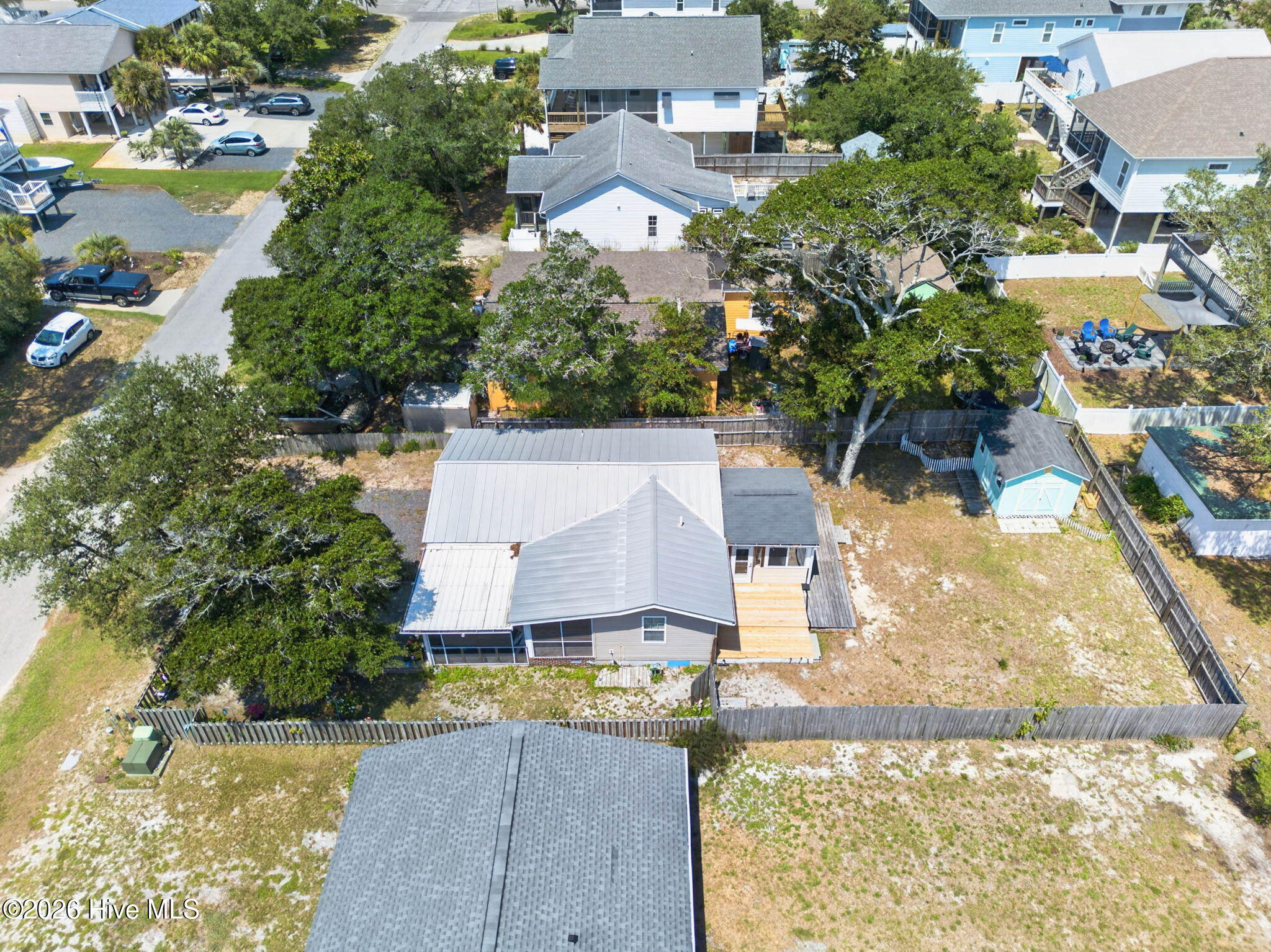 main property photo 34