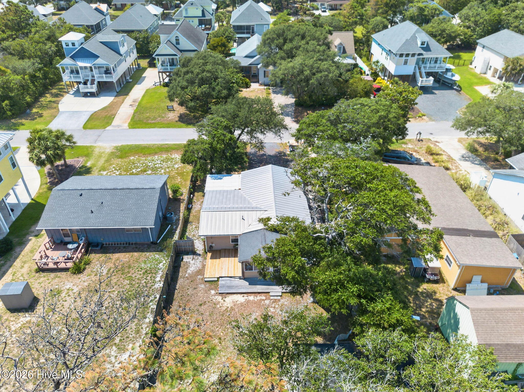 main property photo 36