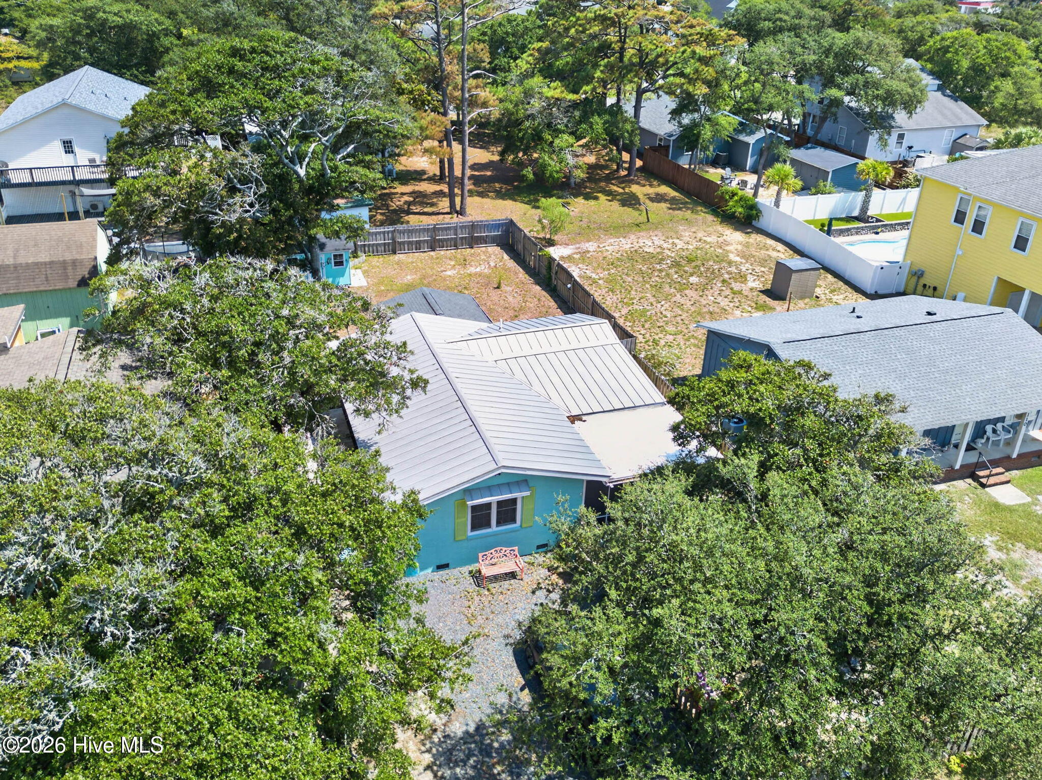 main property photo 40