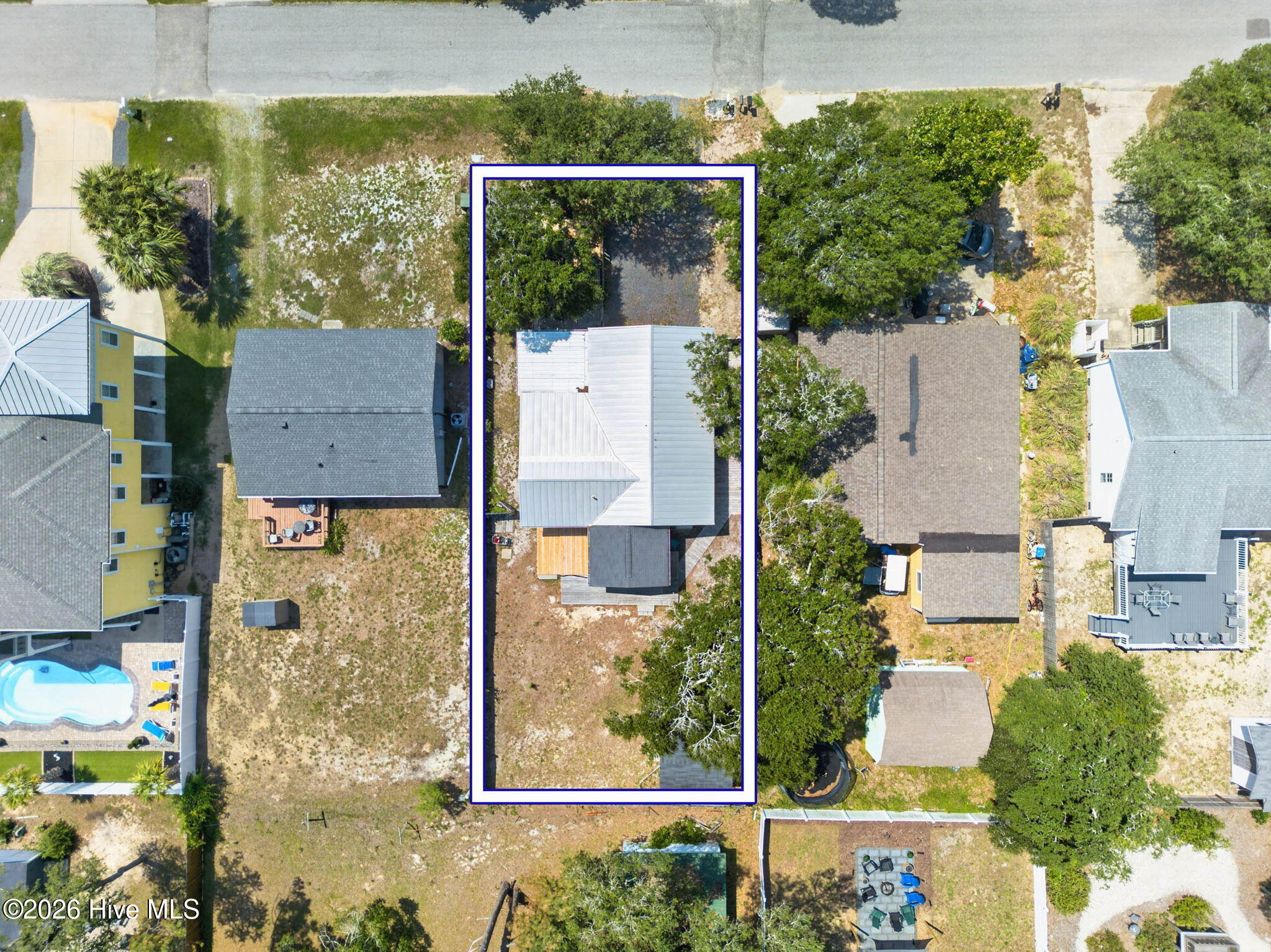 main property photo 41