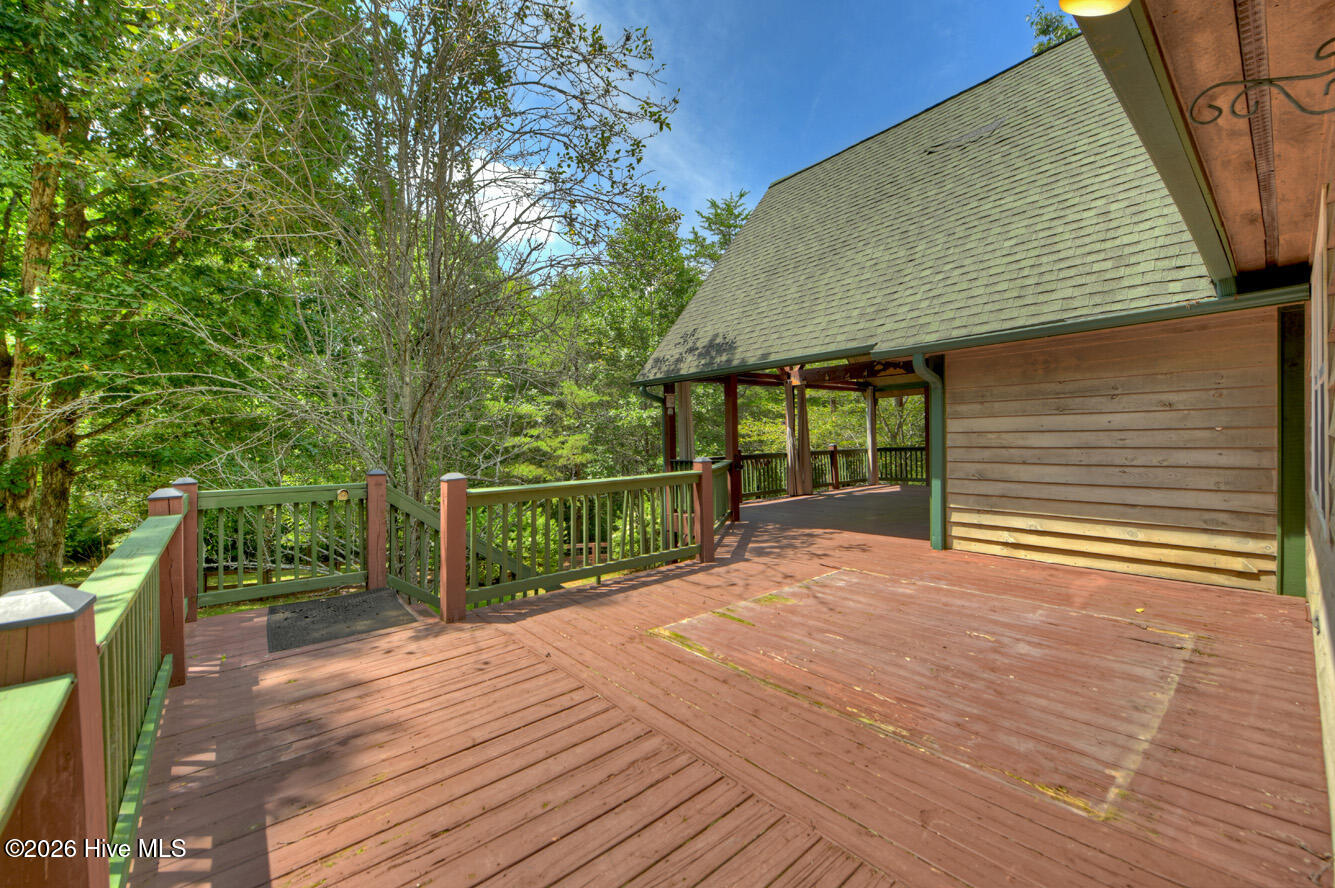 main property photo 23