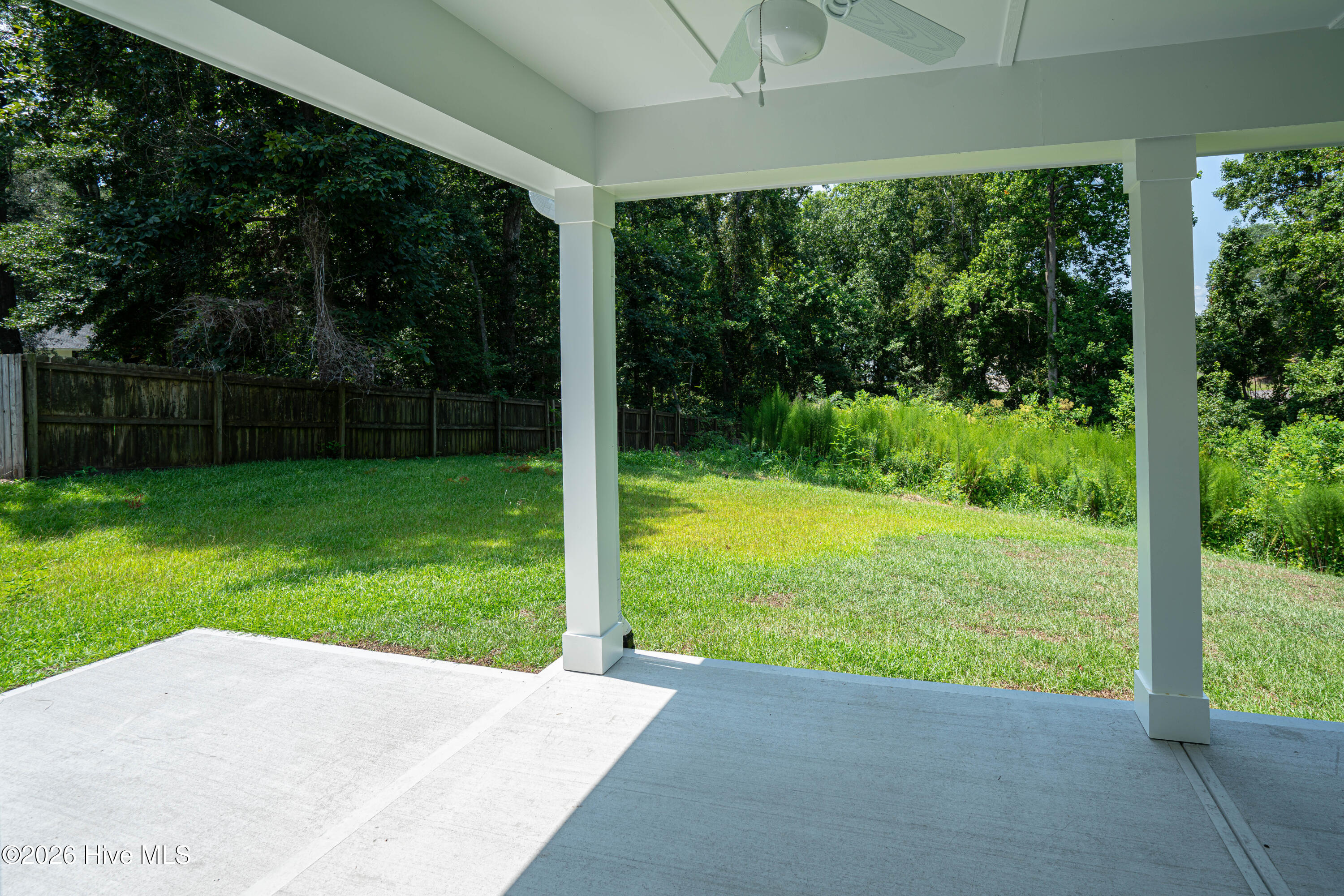 main property photo 32