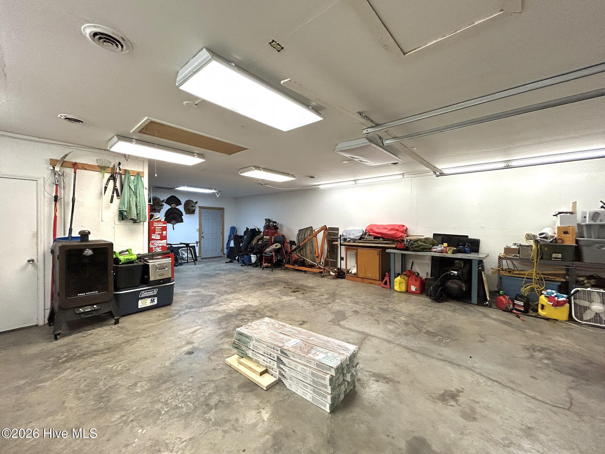 main property photo 75
