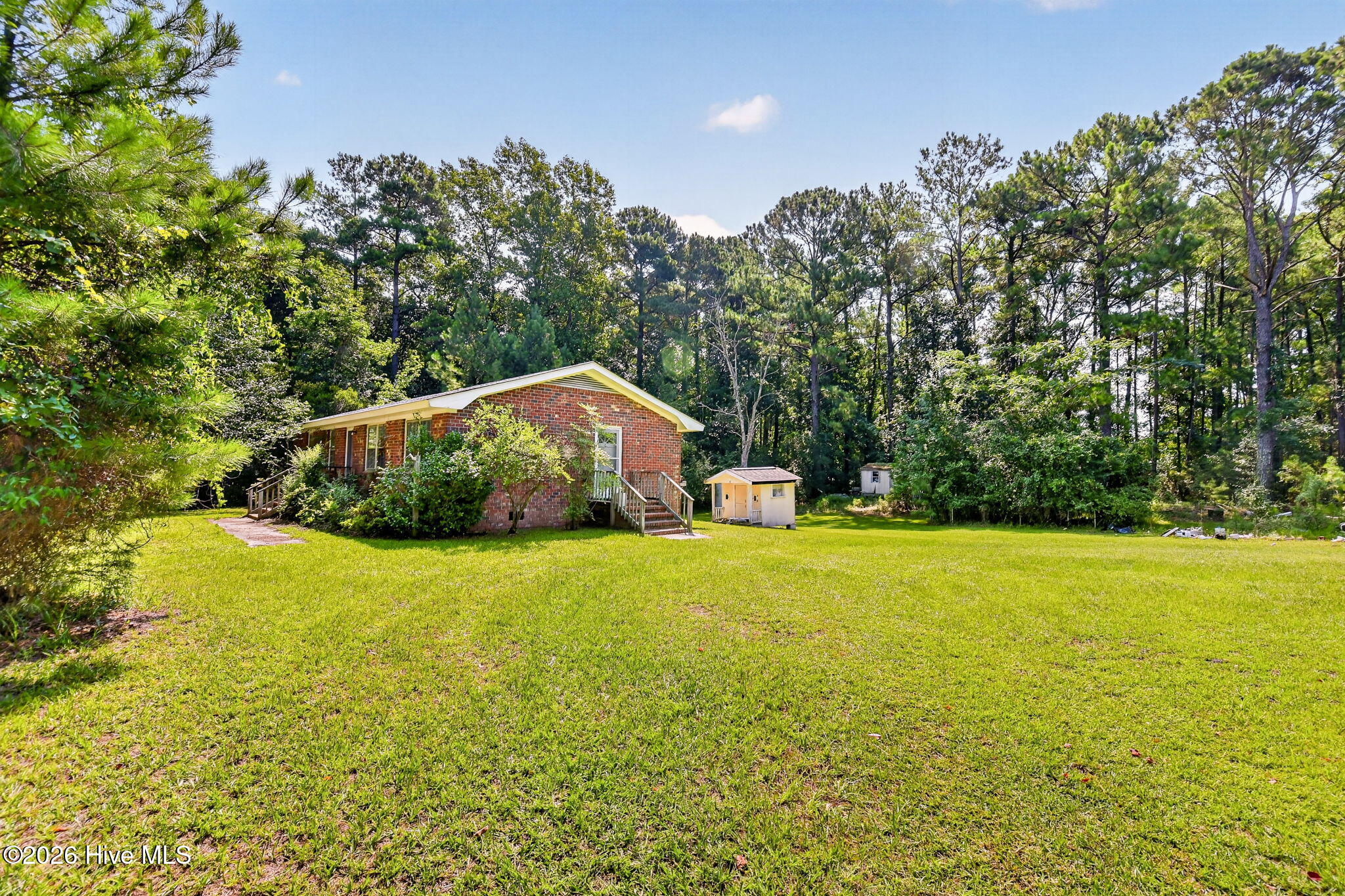 main property photo 25