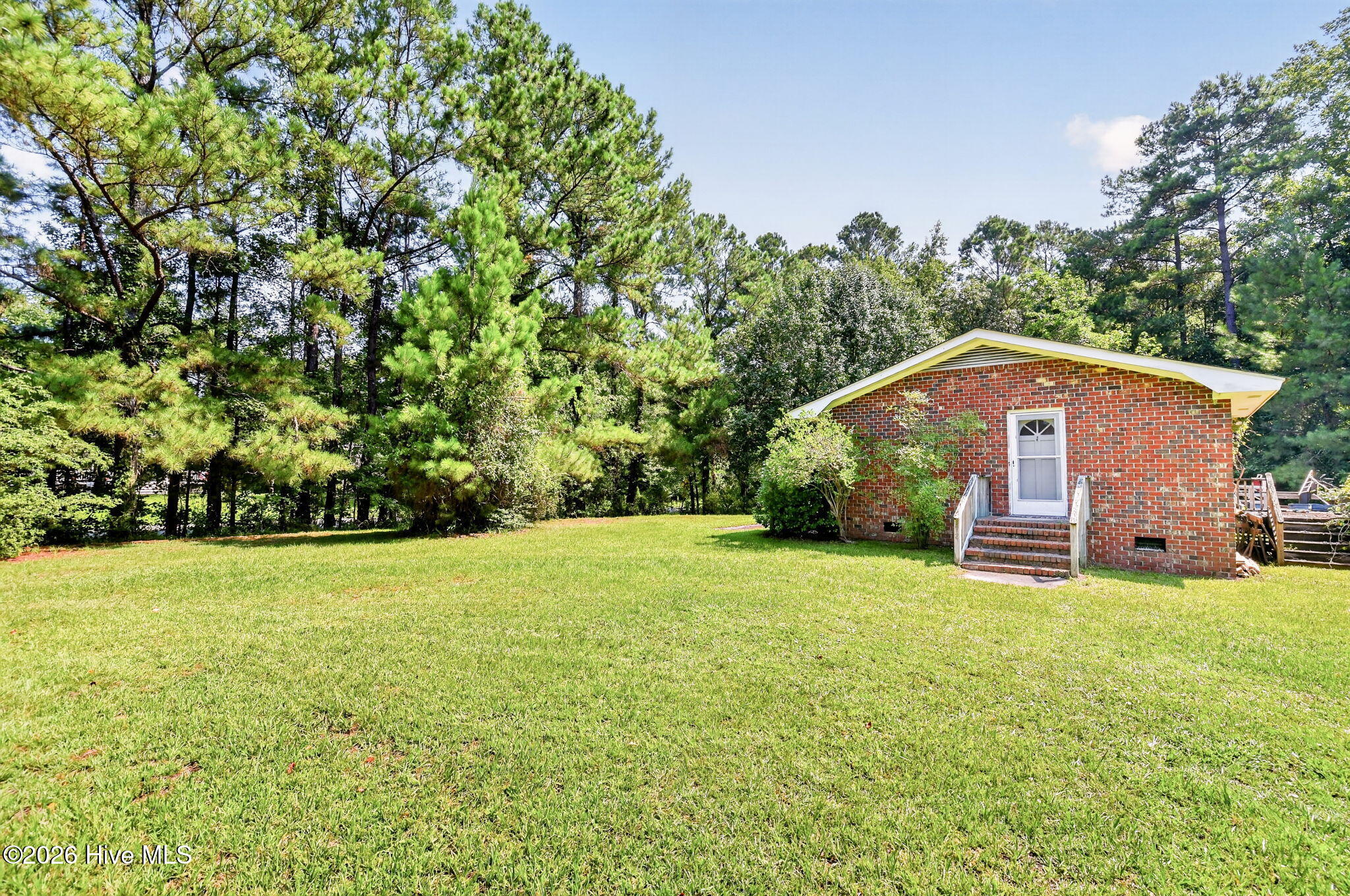 main property photo 26