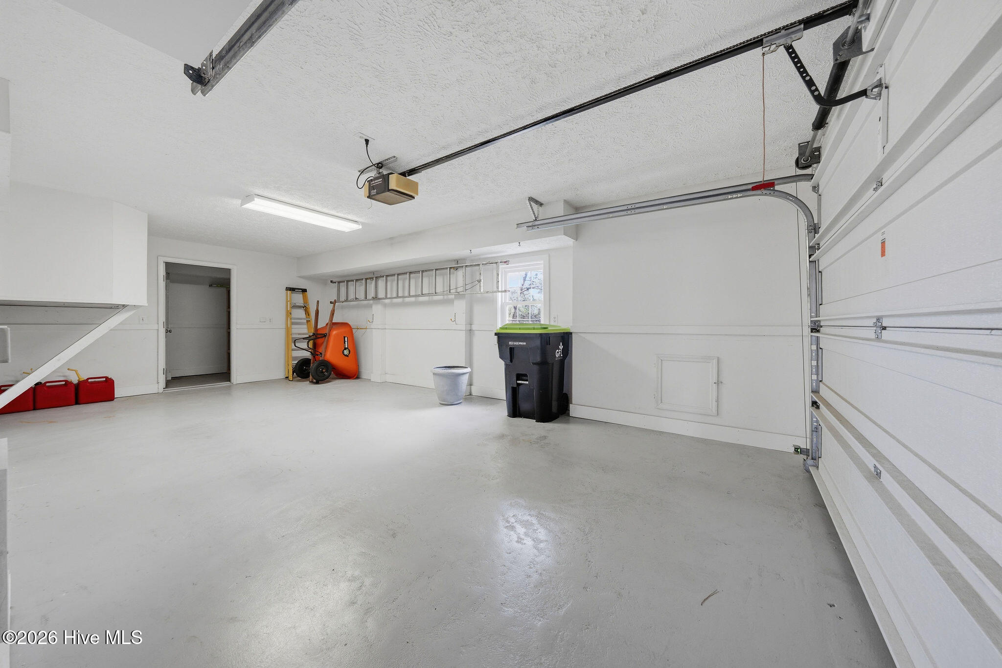 main property photo 67