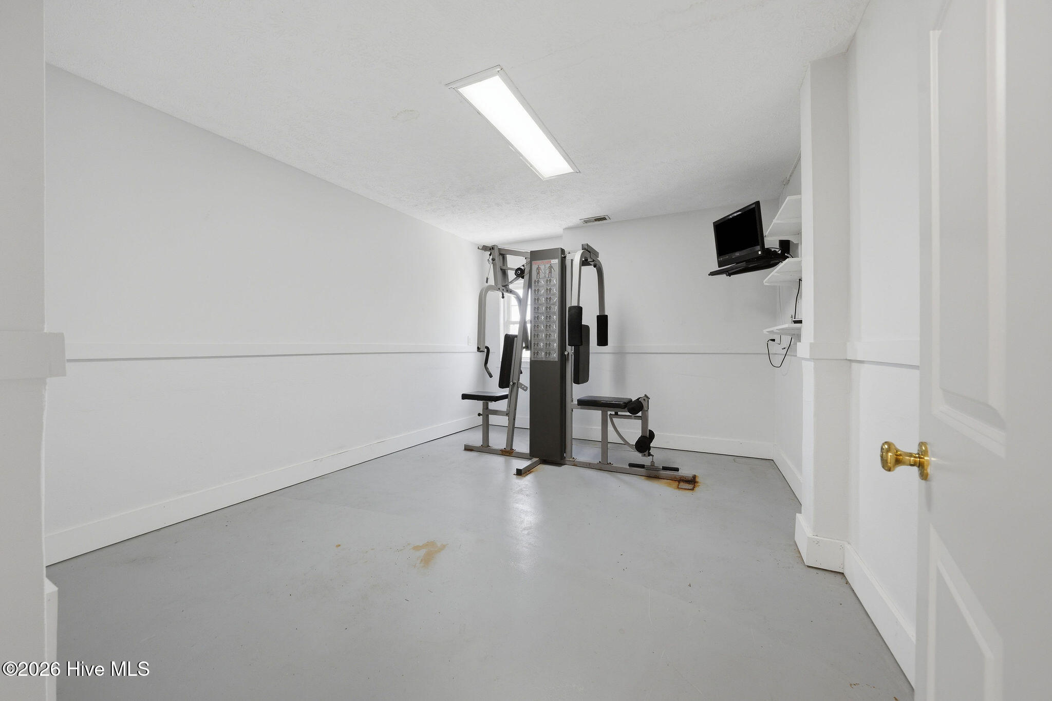 main property photo 73