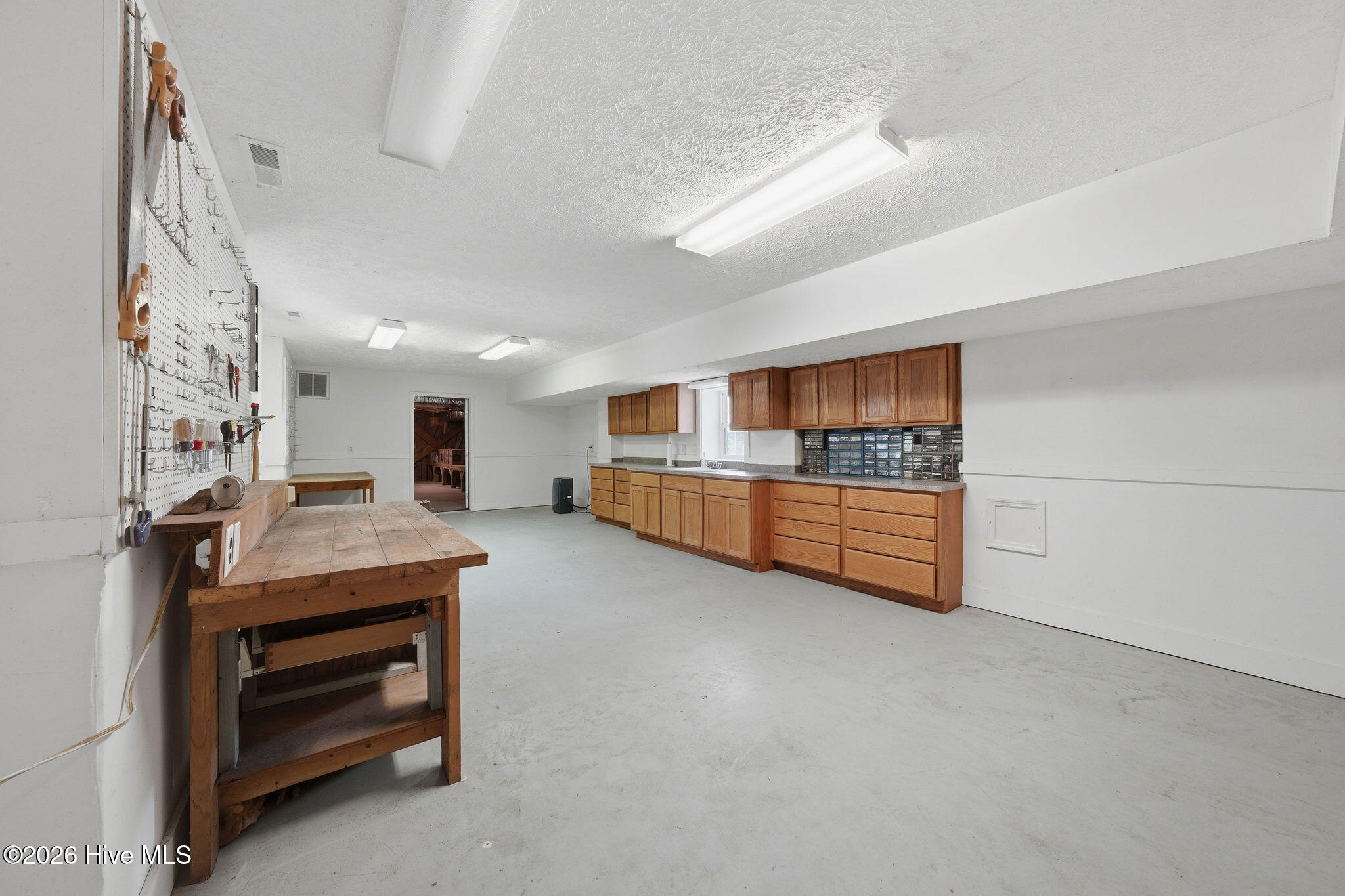 main property photo 75