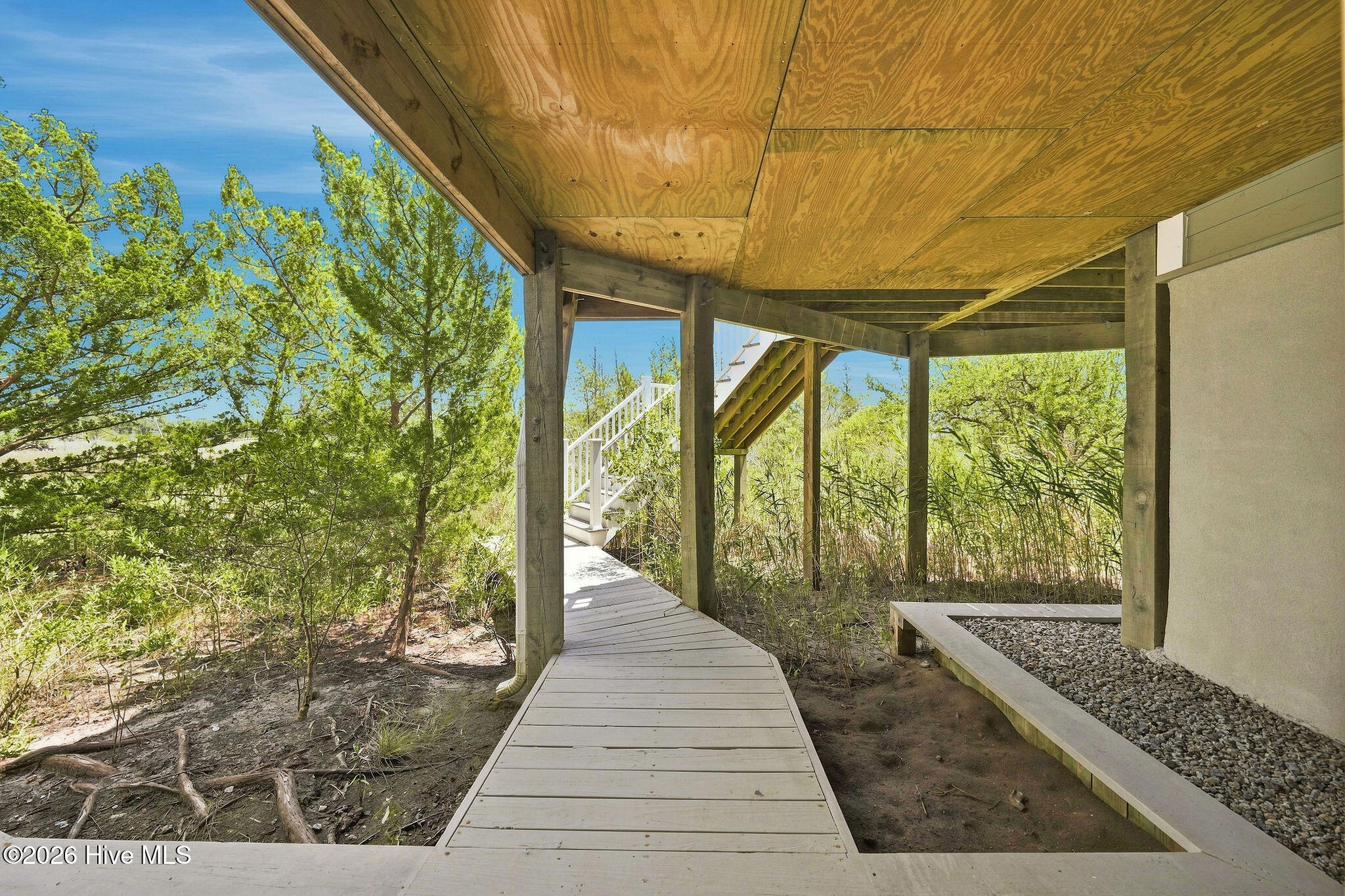 main property photo 78