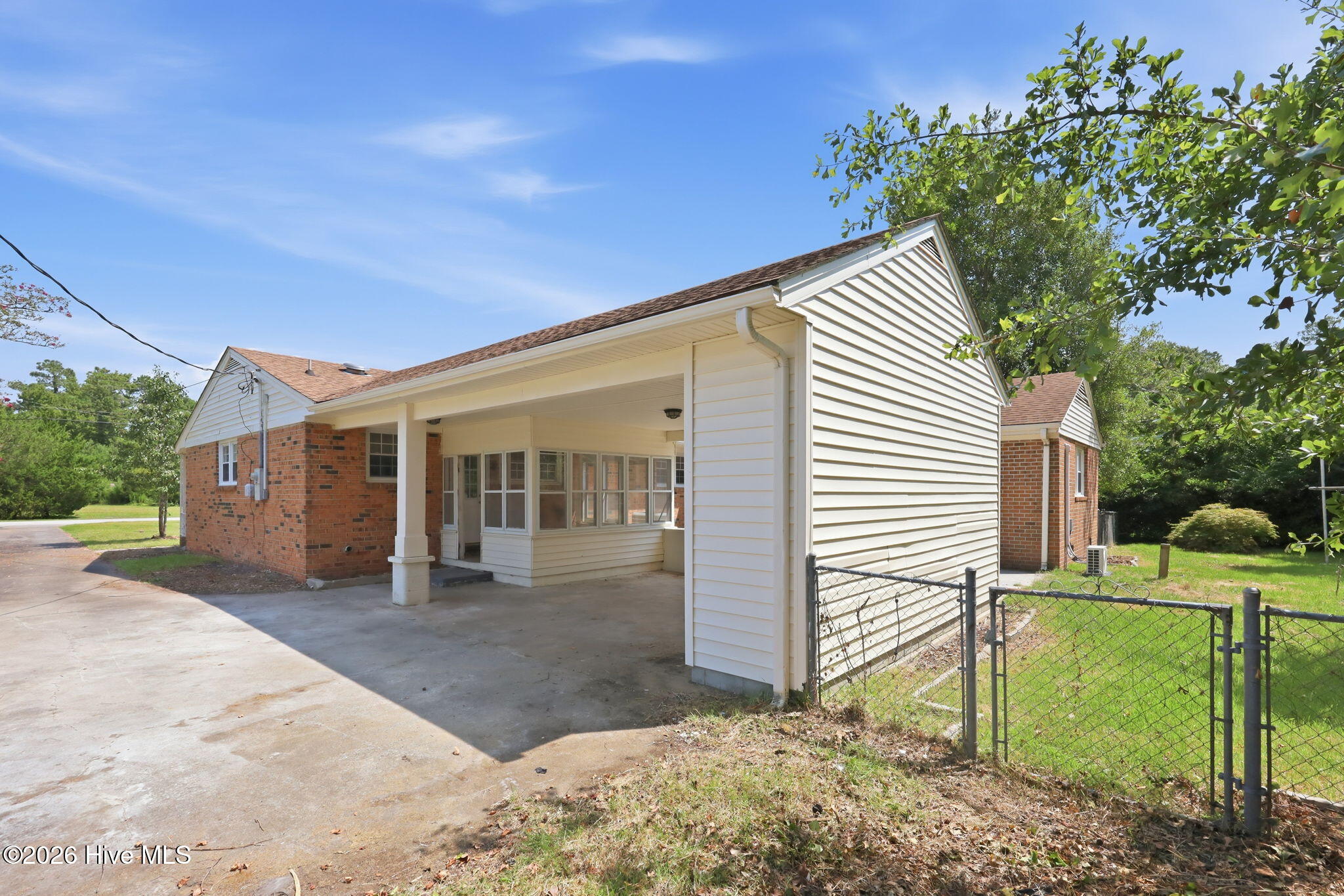main property photo 36