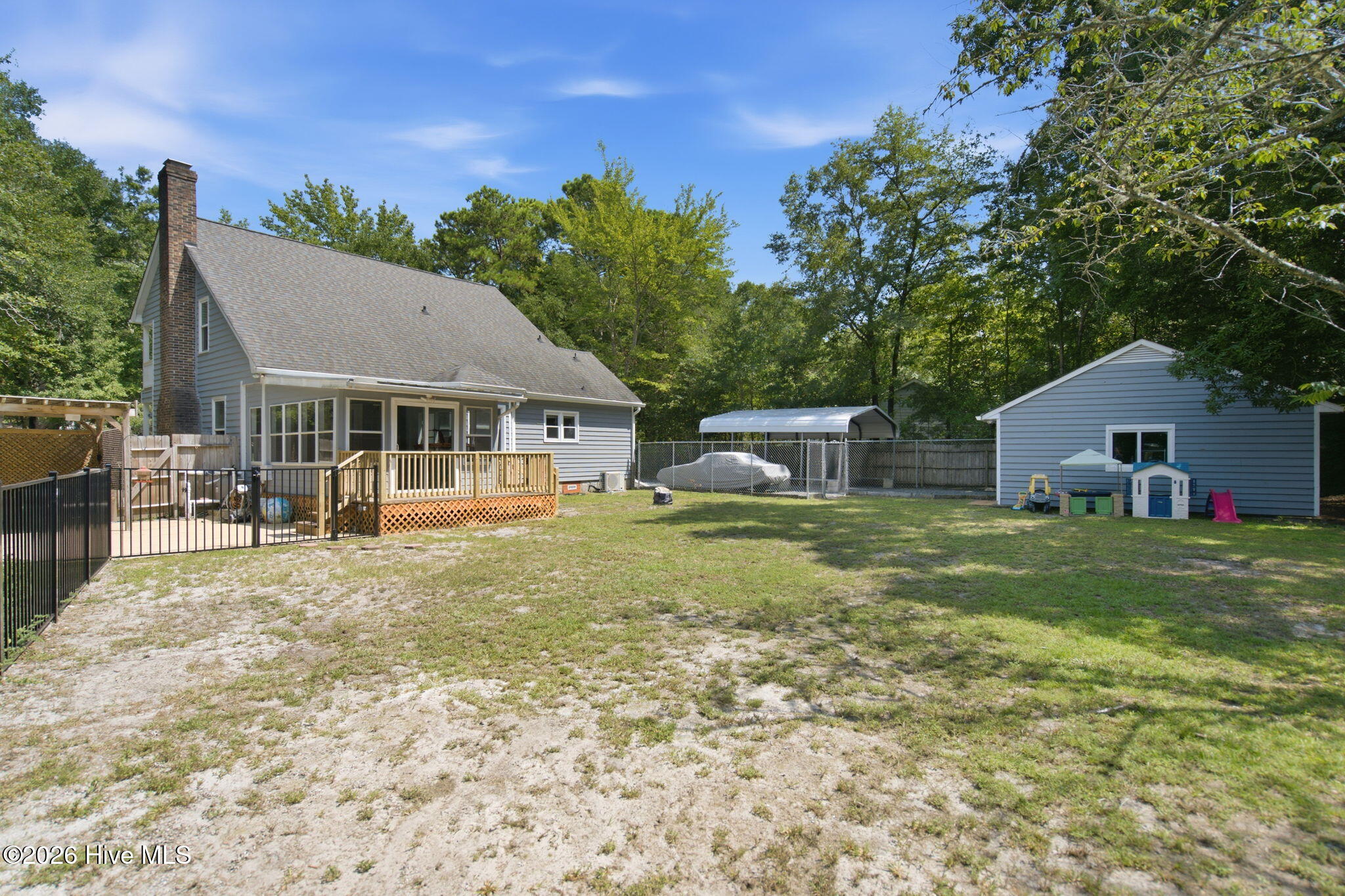 main property photo 38
