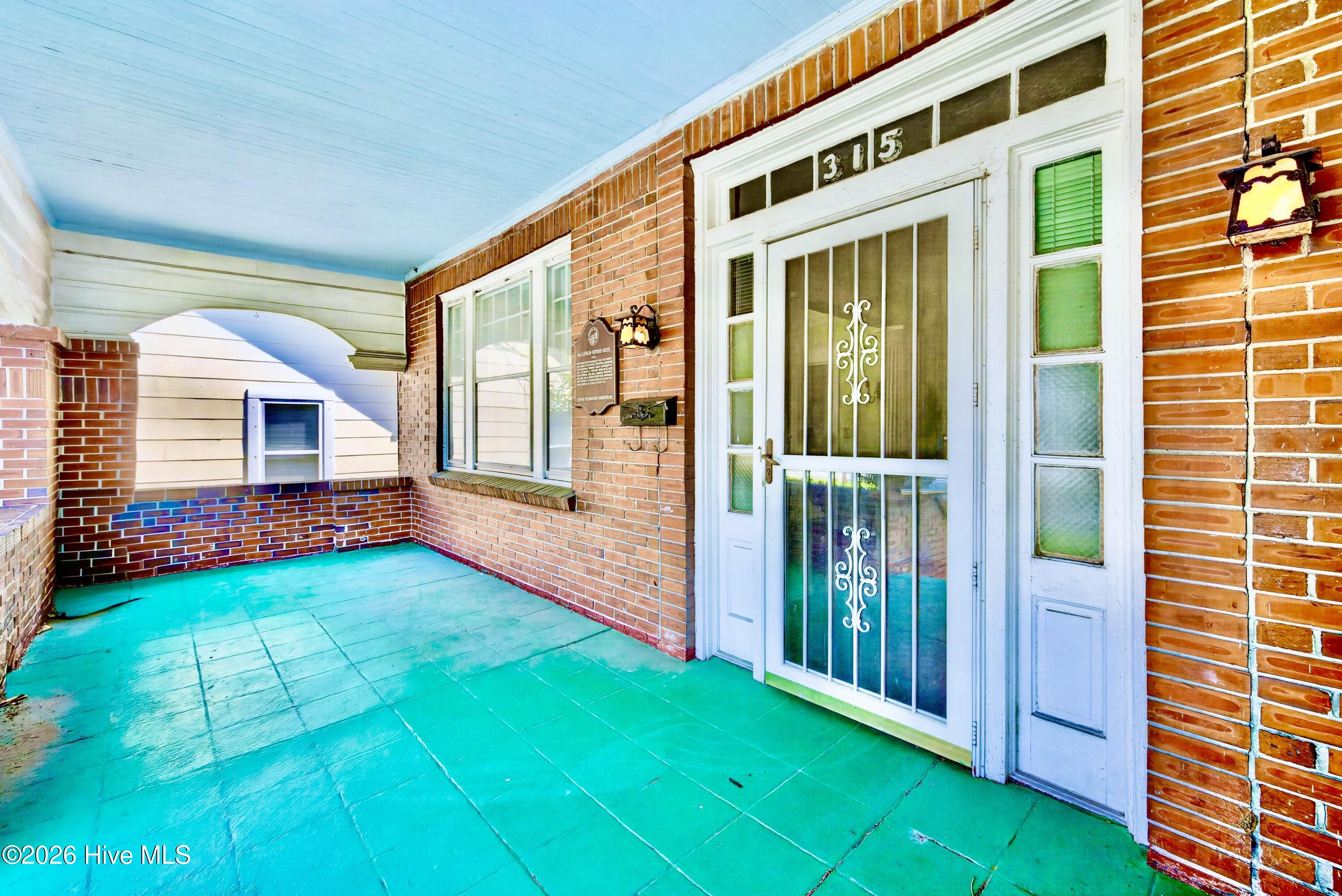 main property photo 2