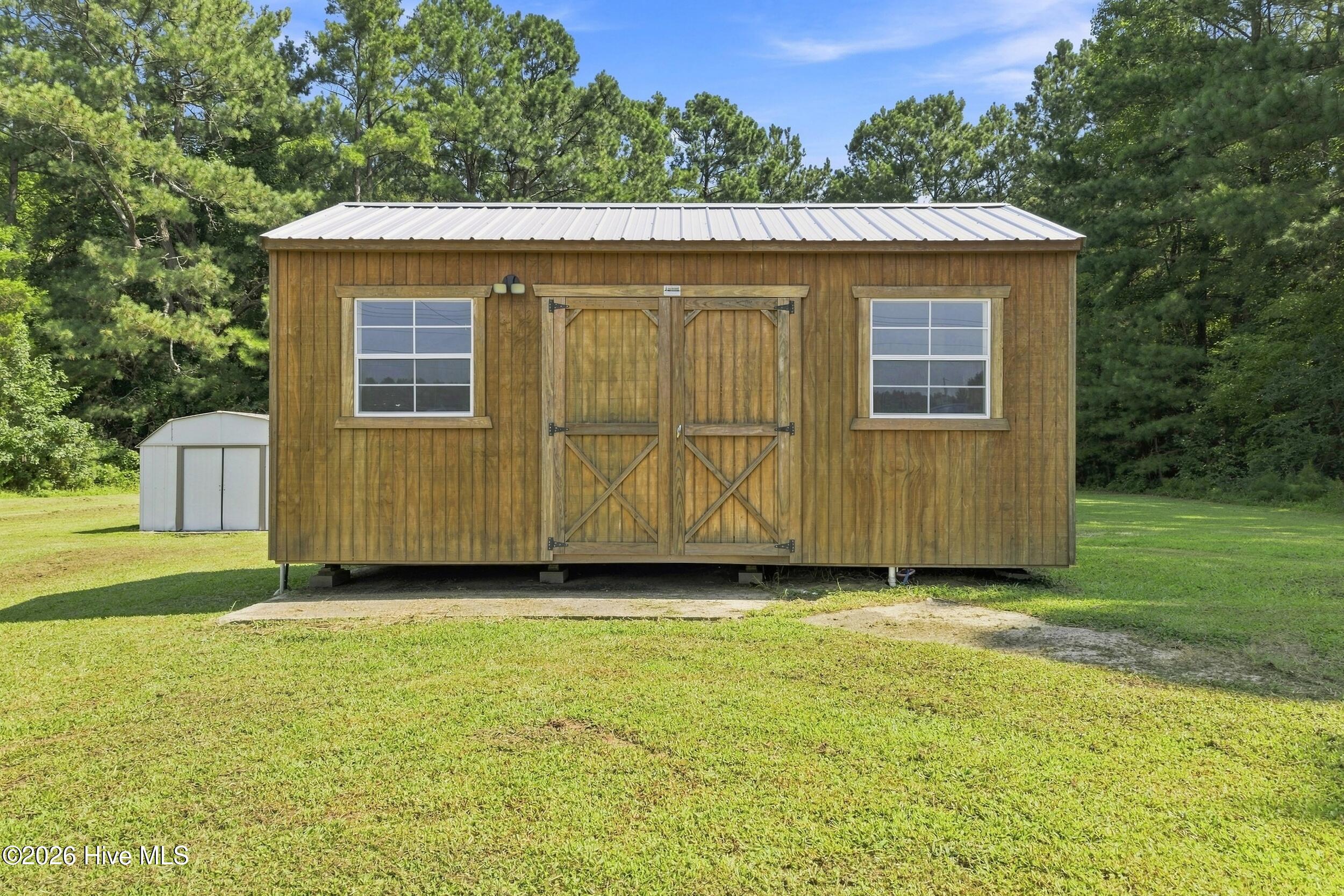 main property photo 23