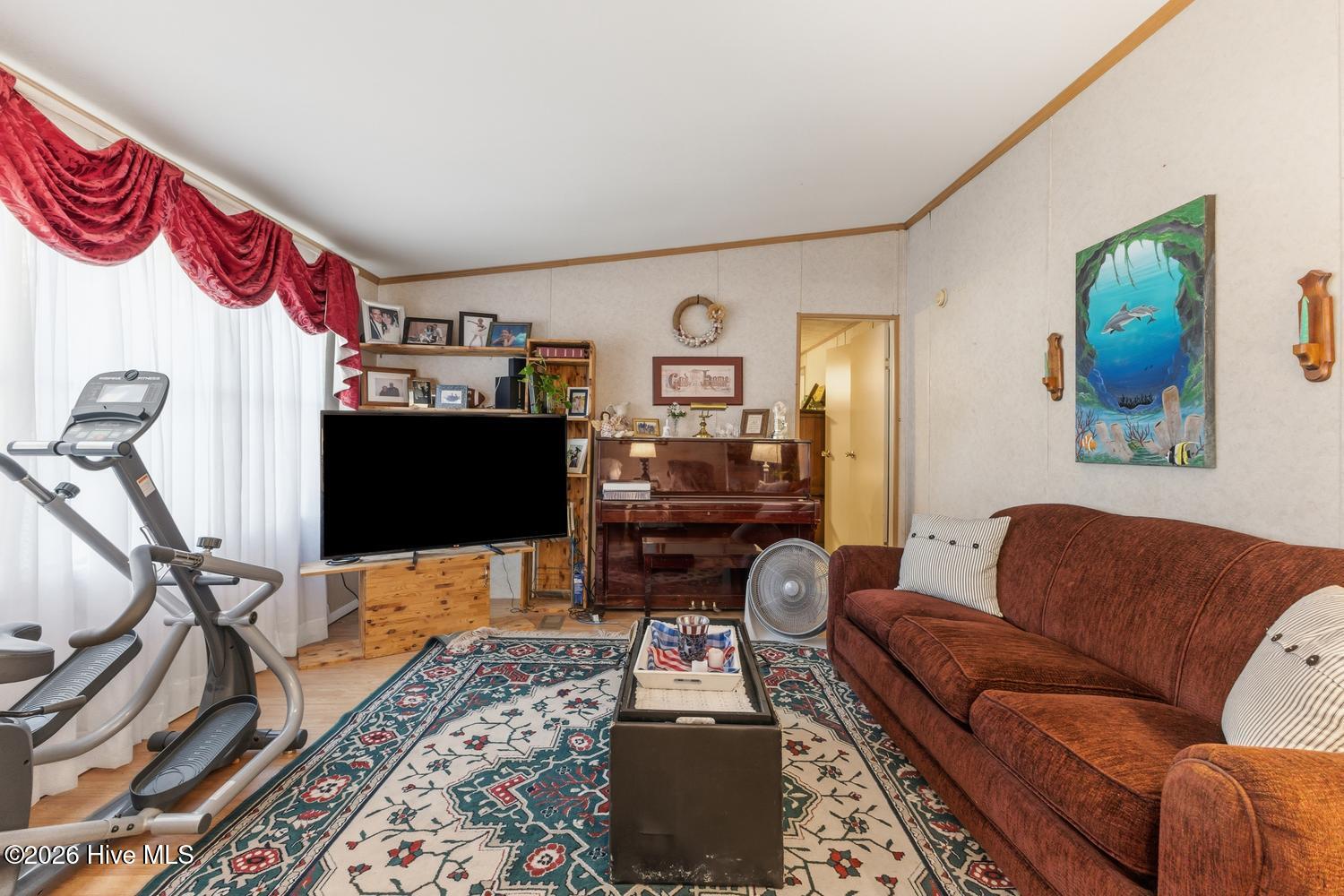 main property photo 7