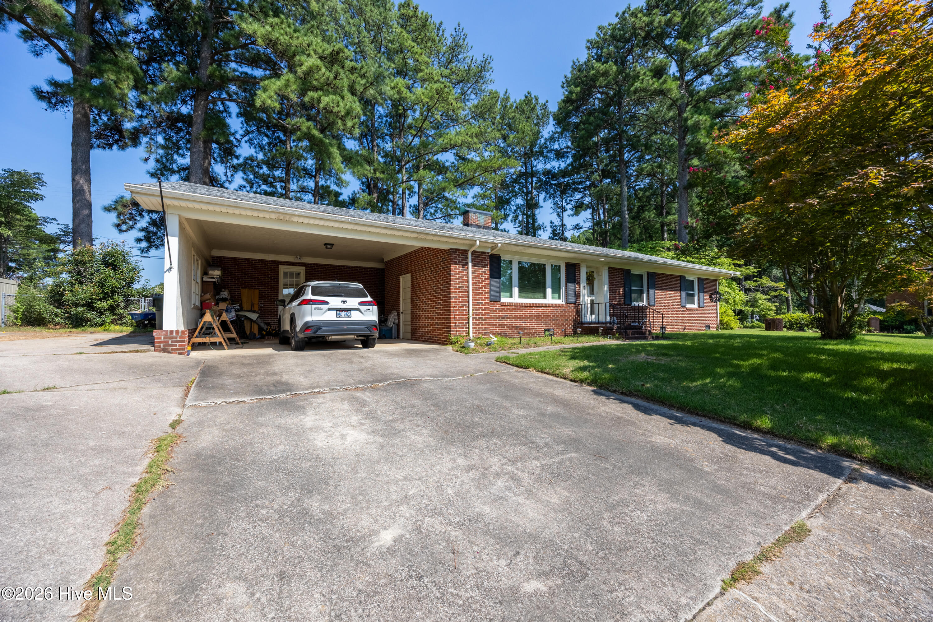main property photo 29