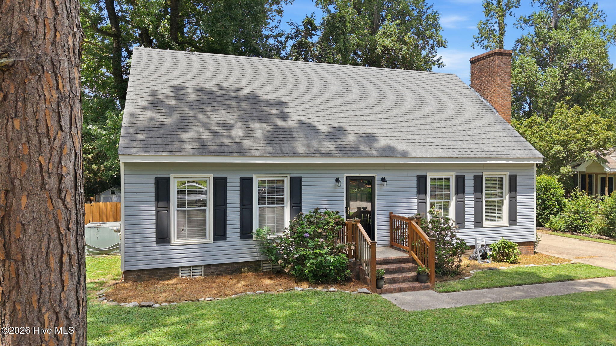 main property photo 40