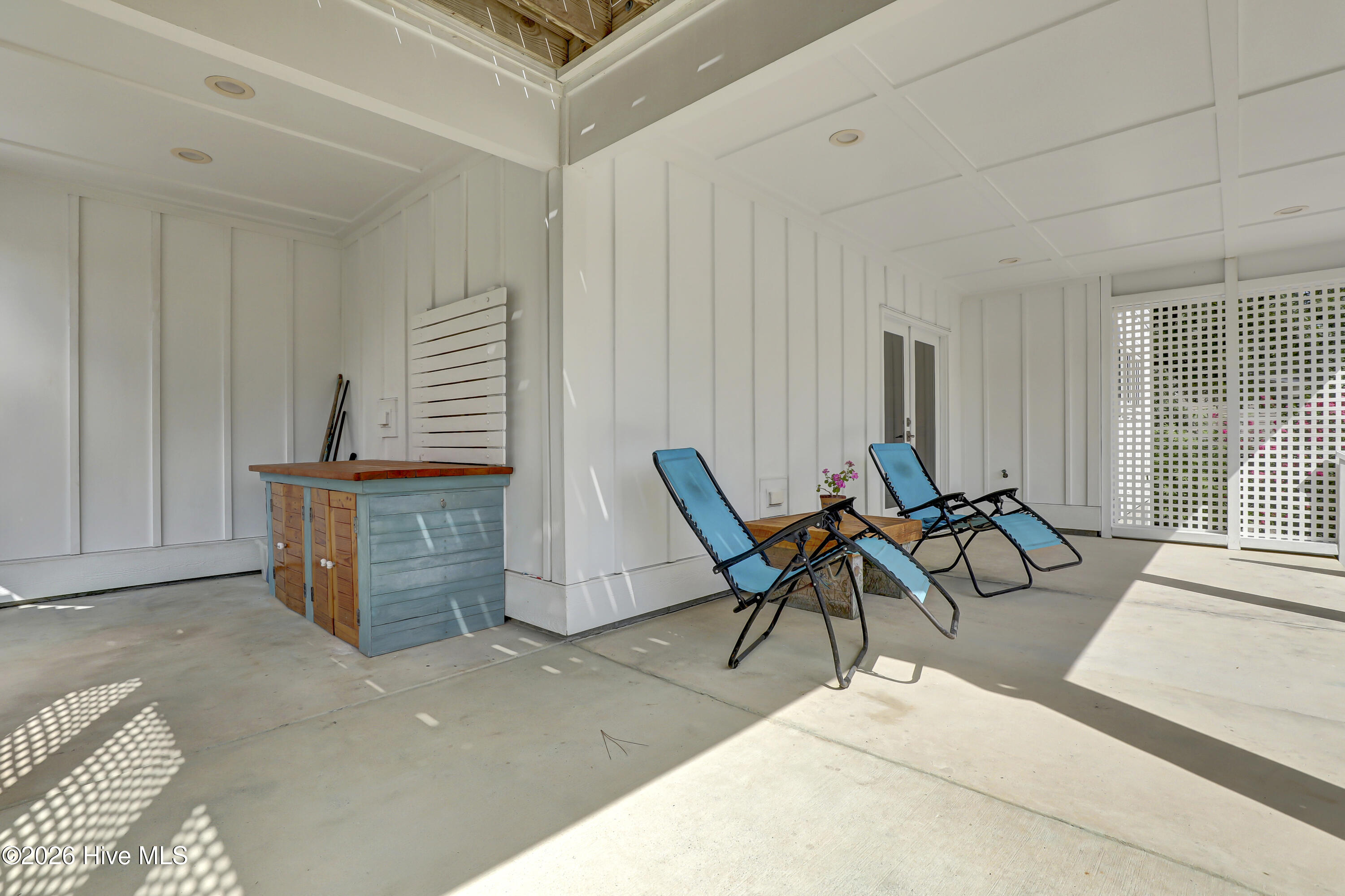 main property photo 64