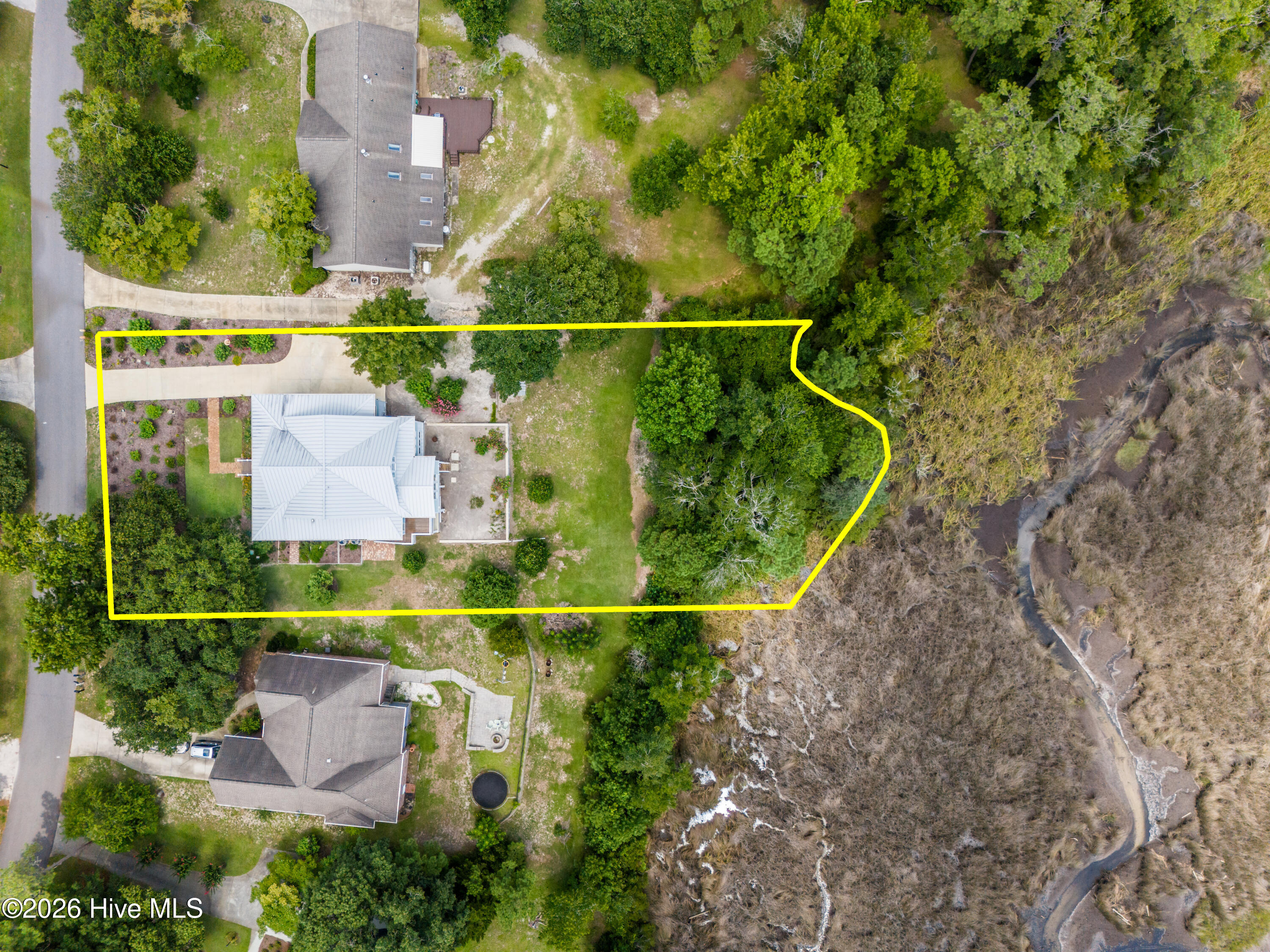 main property photo 75