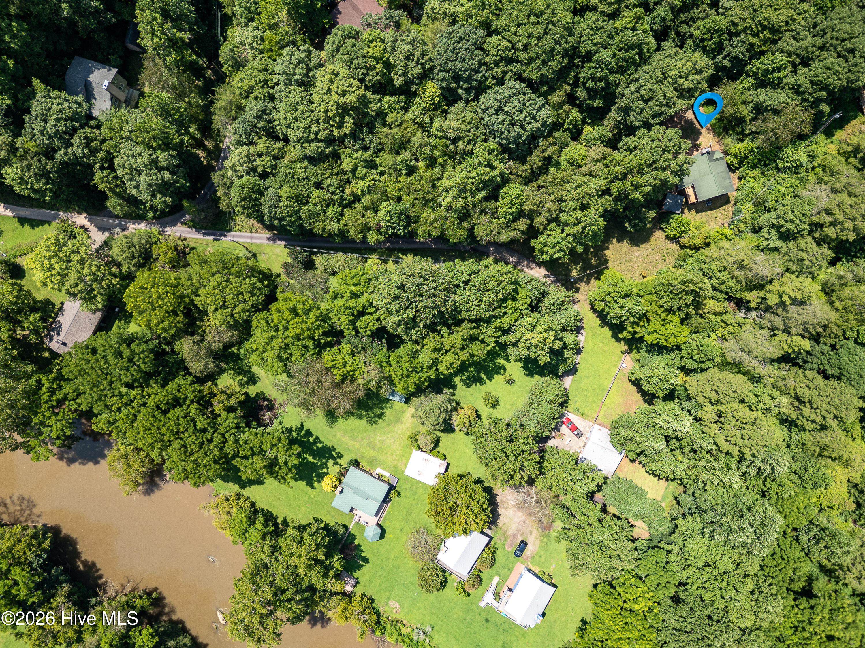 main property photo 37