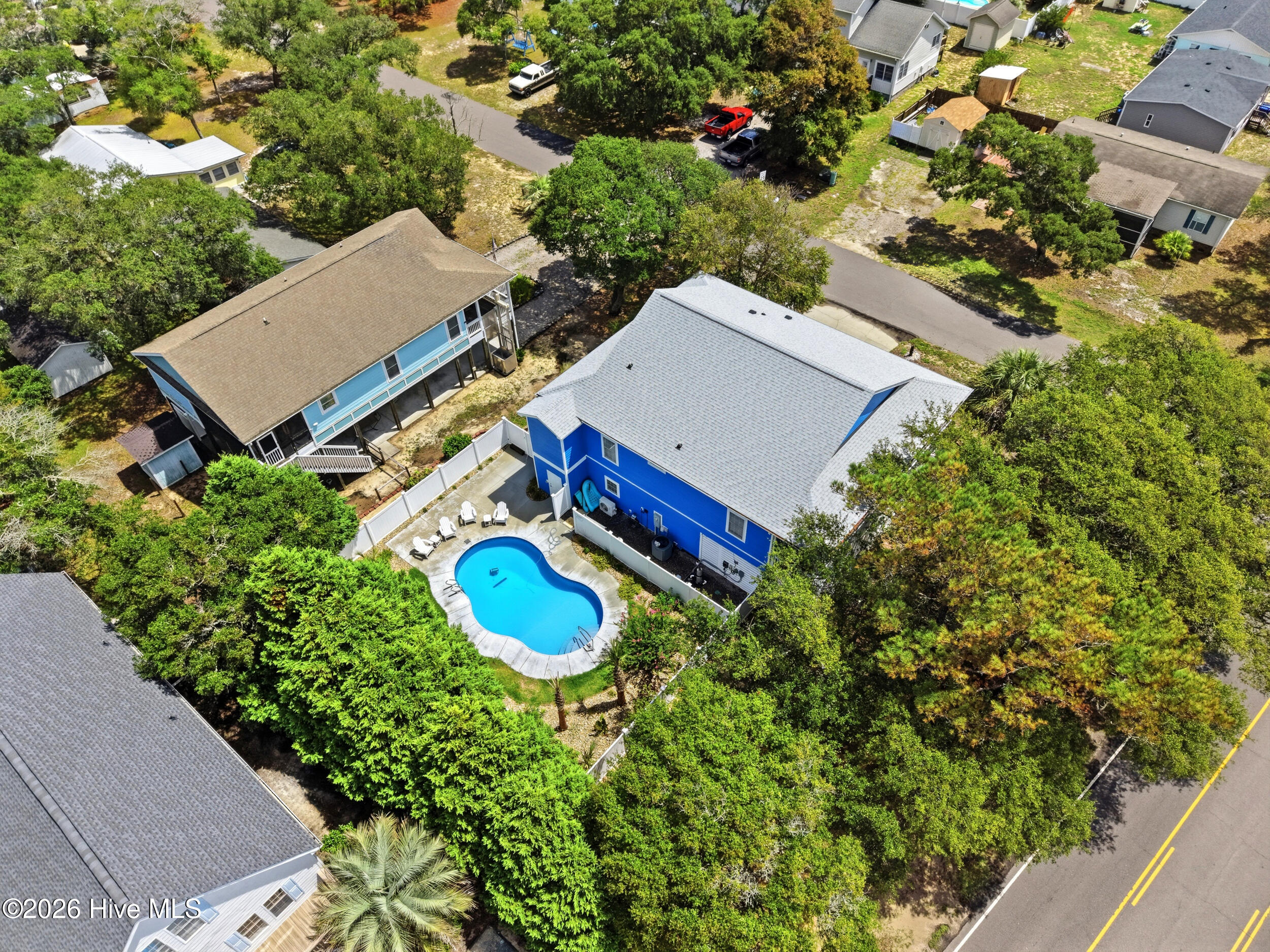 main property photo 41