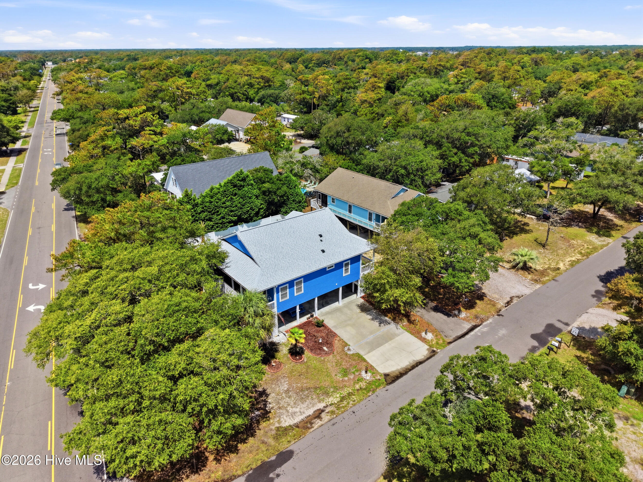 main property photo 43