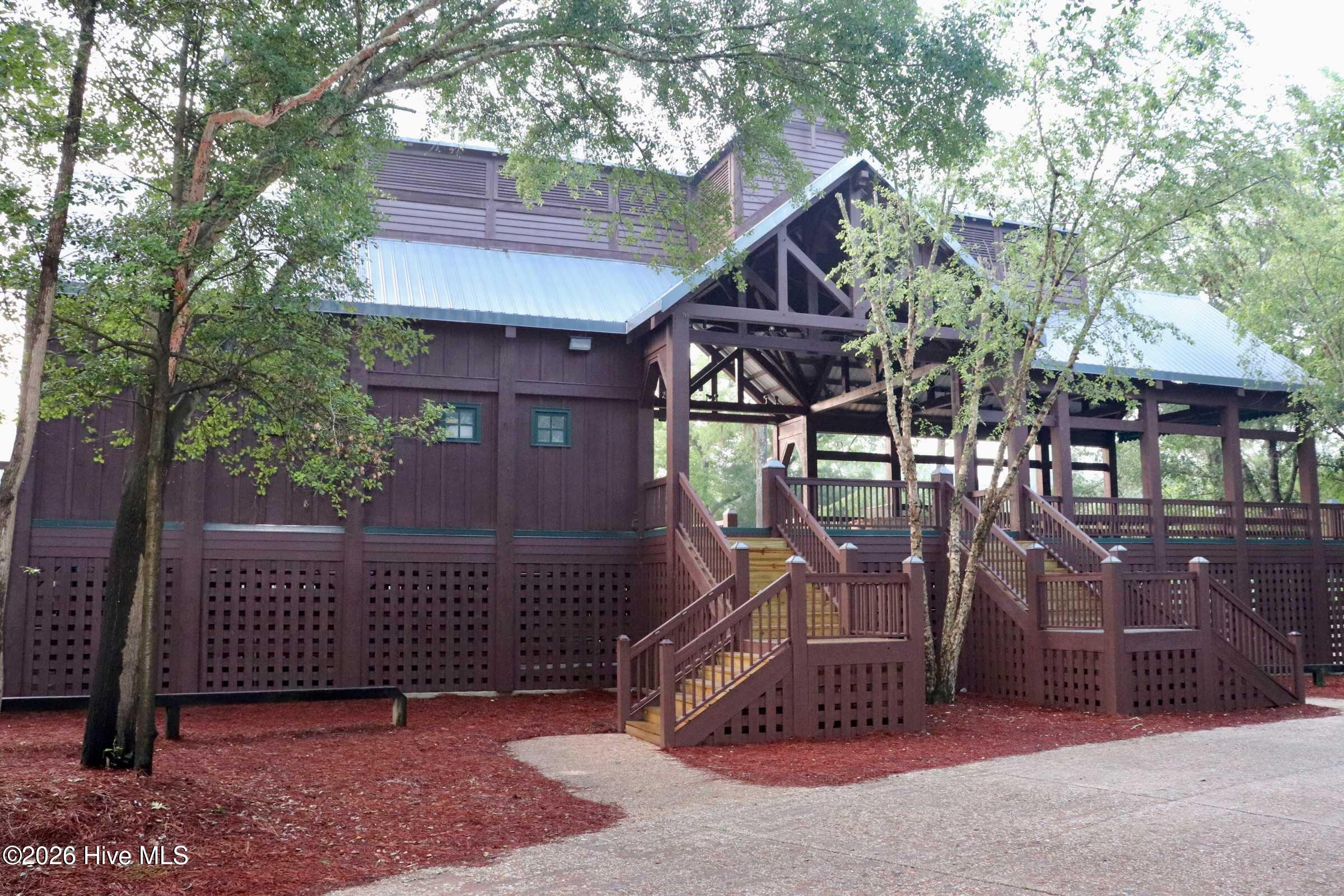 main property photo 90