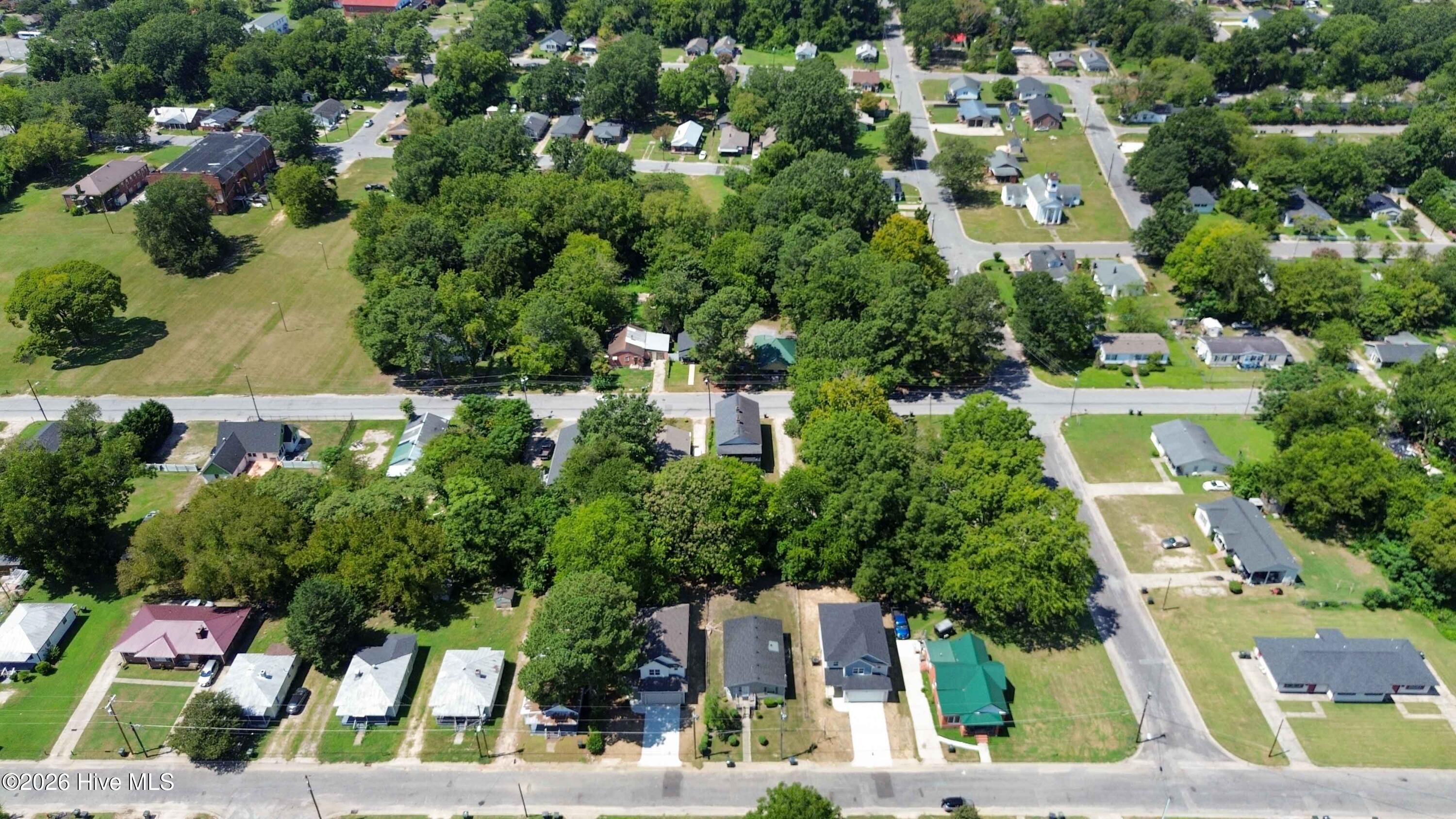 main property photo 26
