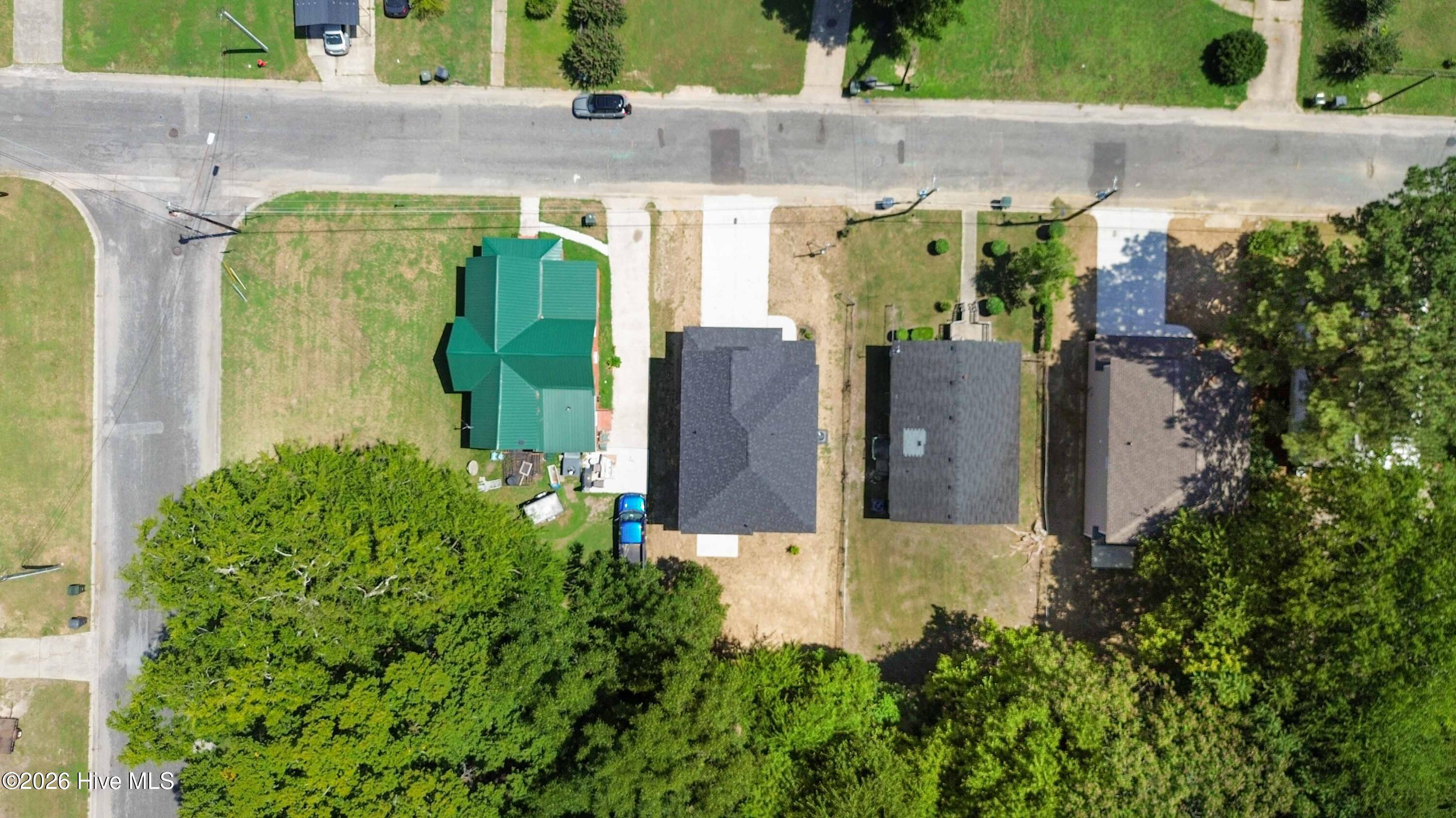 main property photo 31