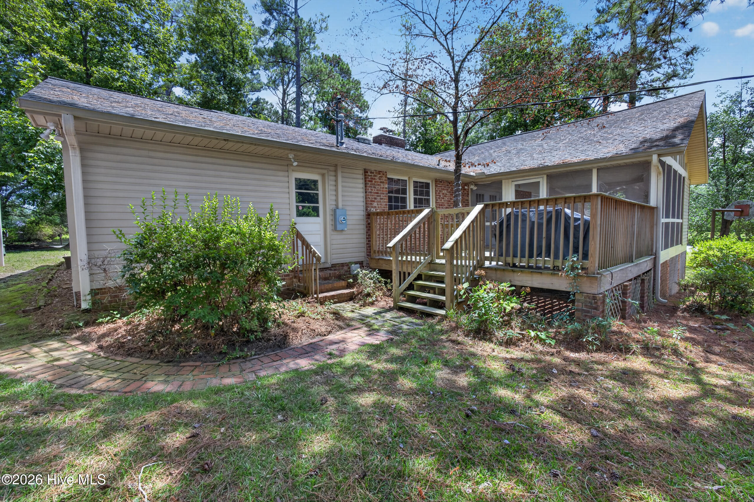 main property photo 42