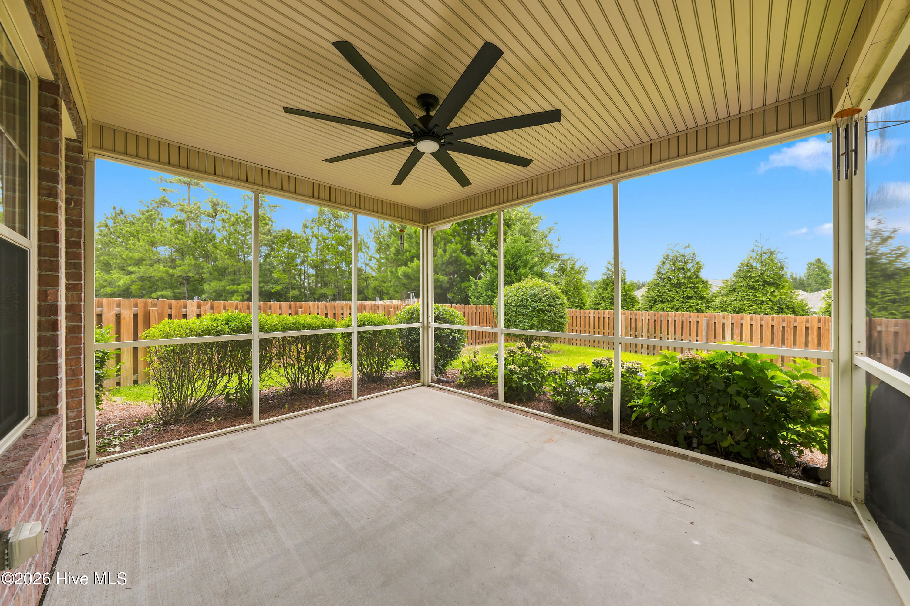 property viewer photo 12