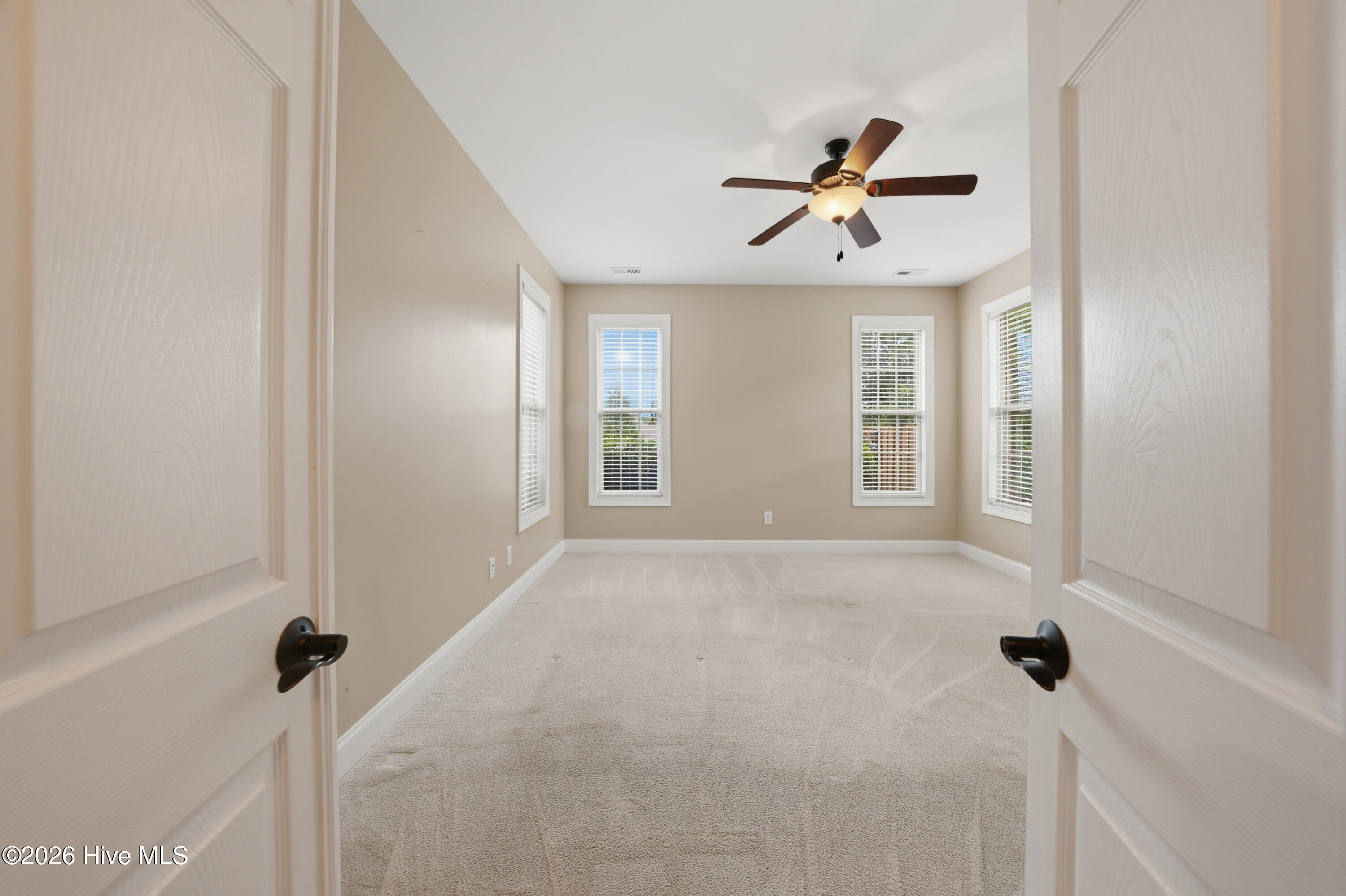 property viewer photo 23