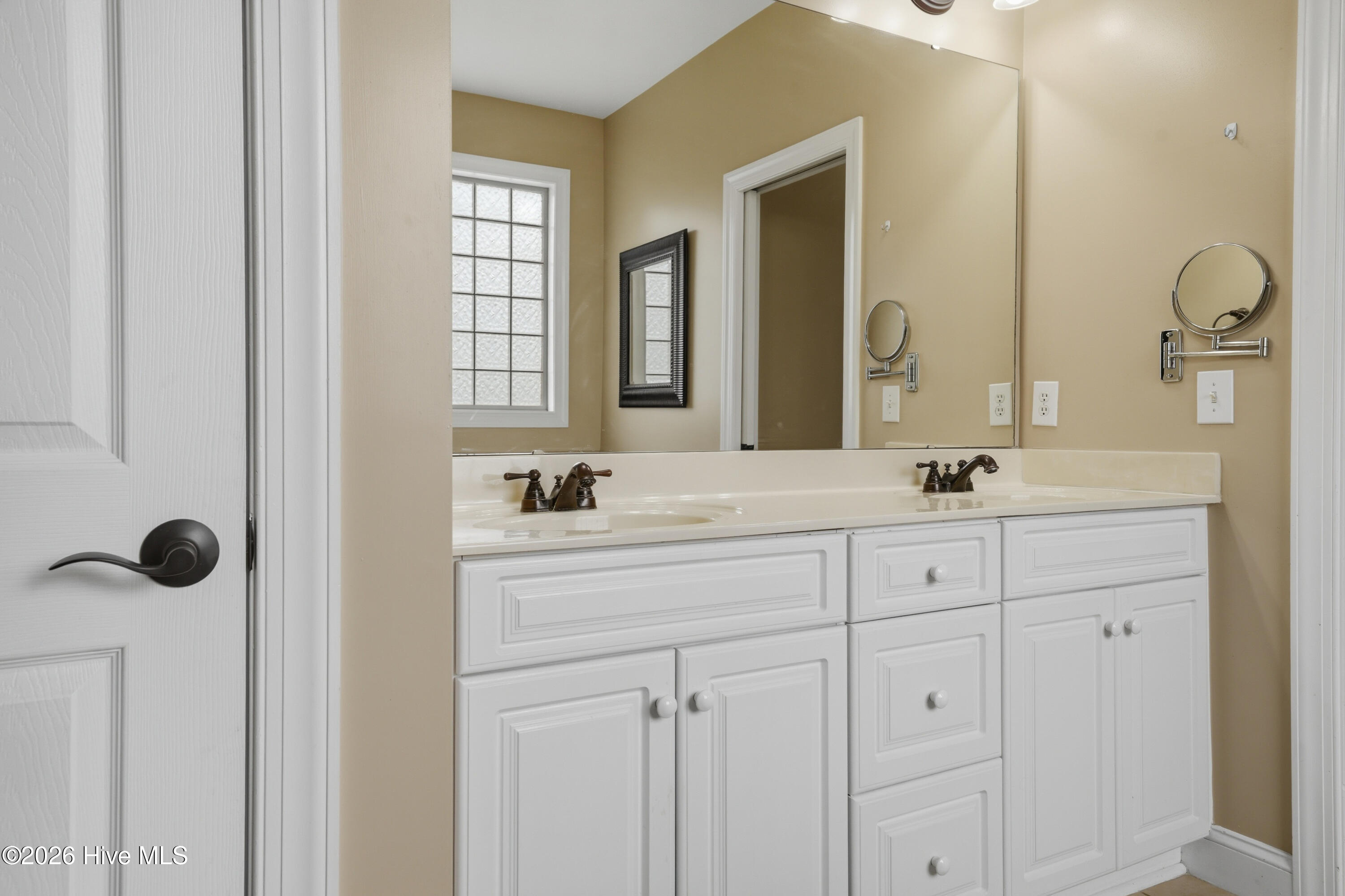 property viewer photo 27