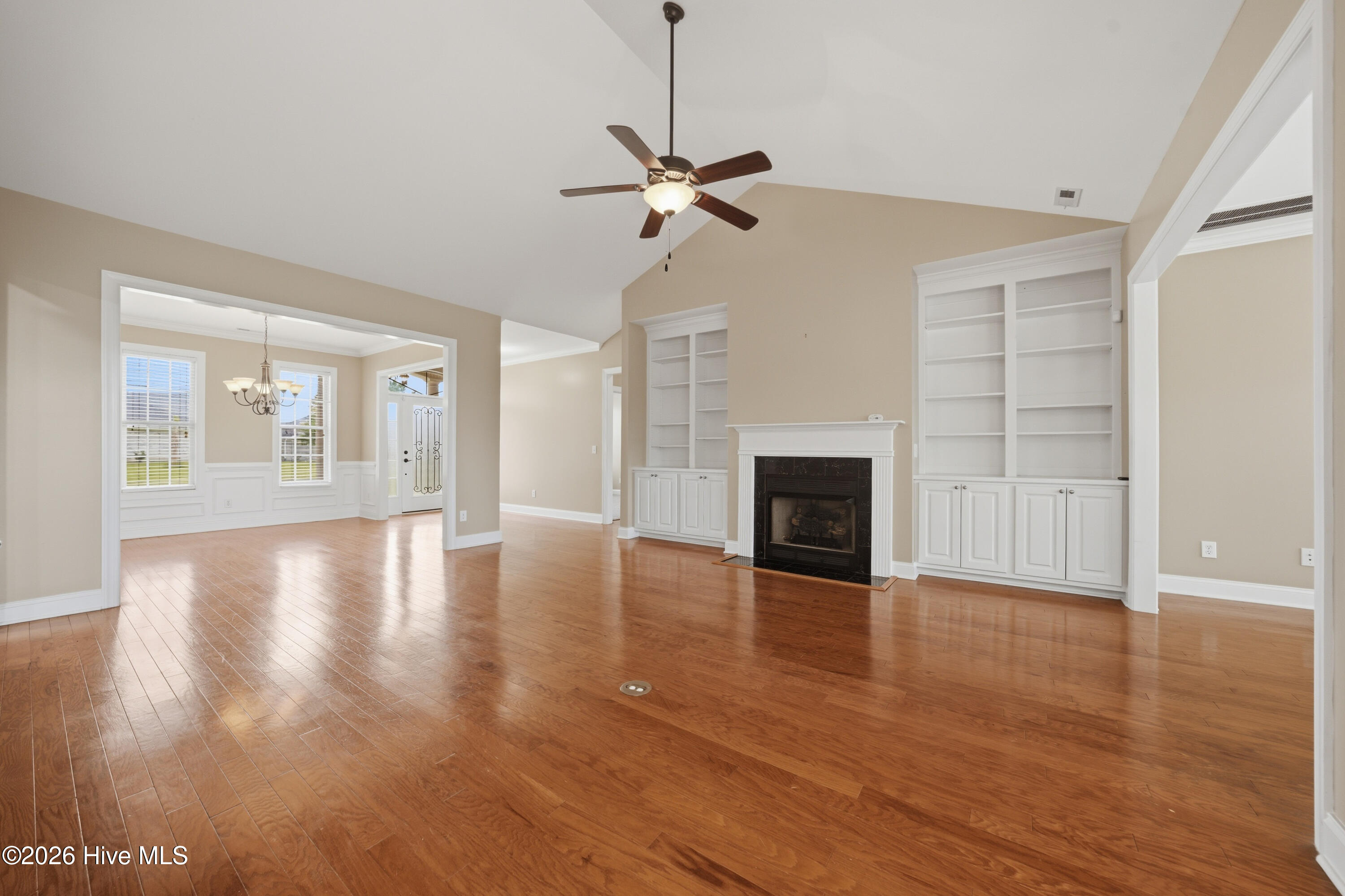 property viewer photo 8