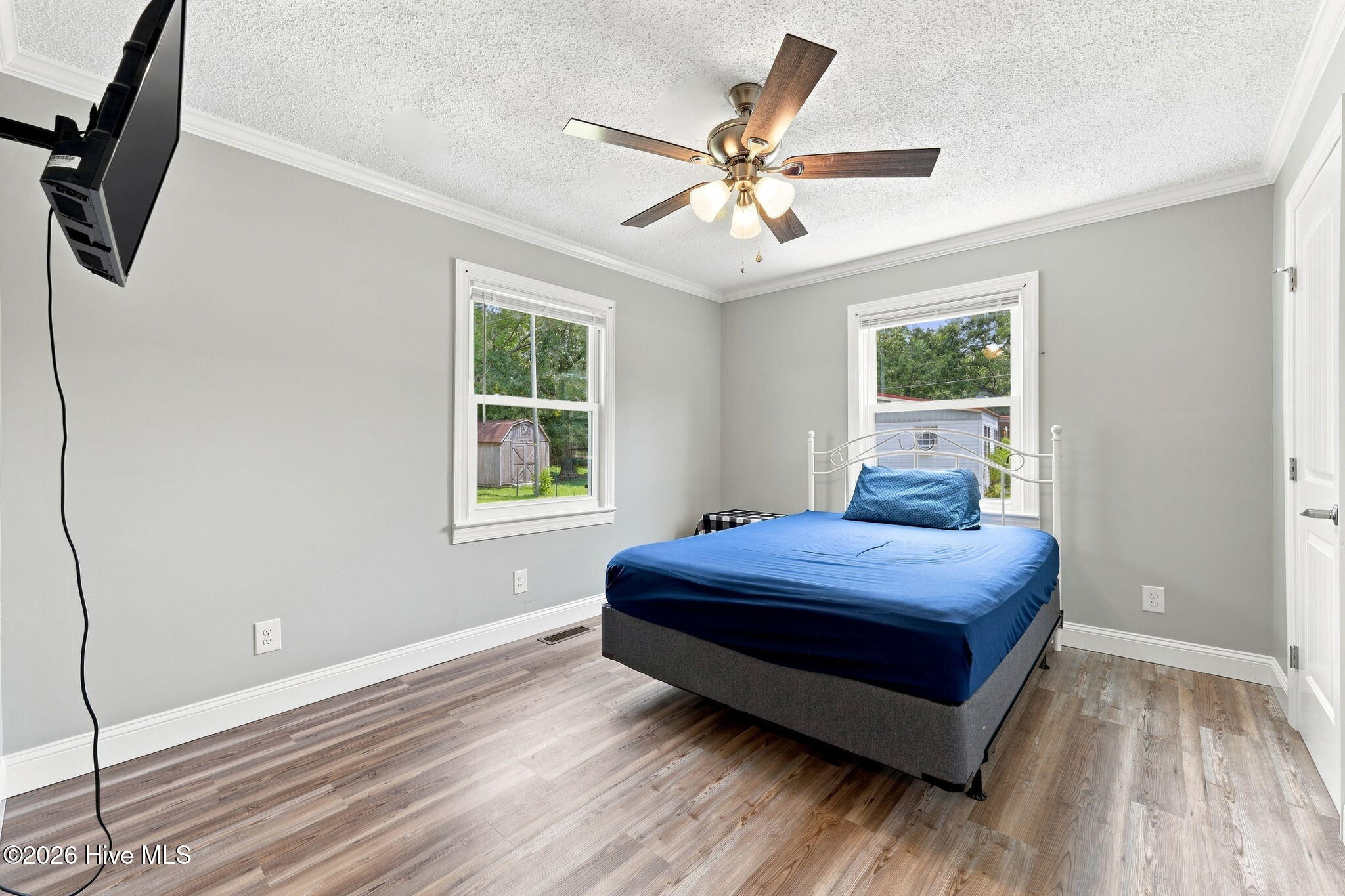 main property photo 20