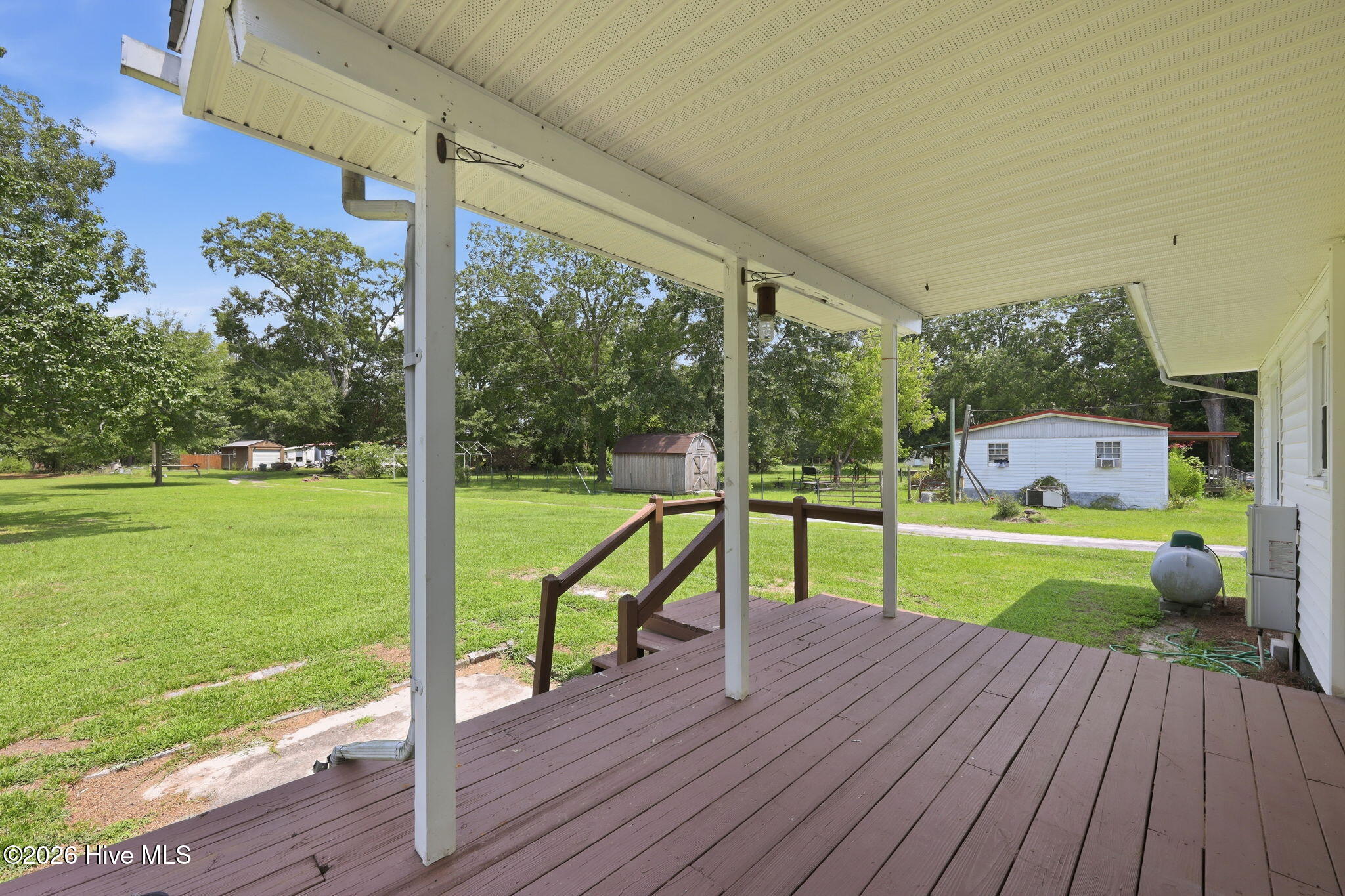 main property photo 32