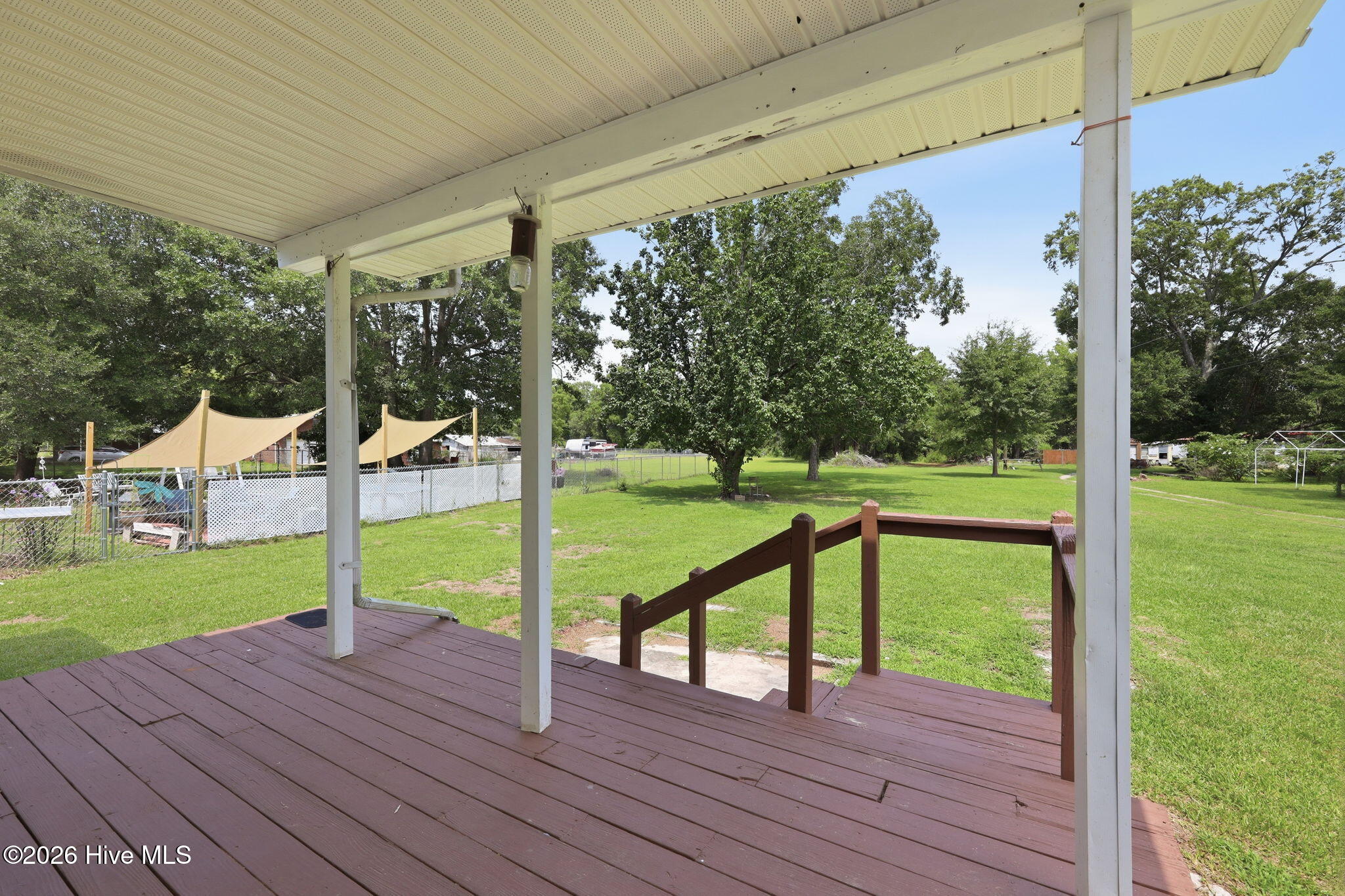 main property photo 33
