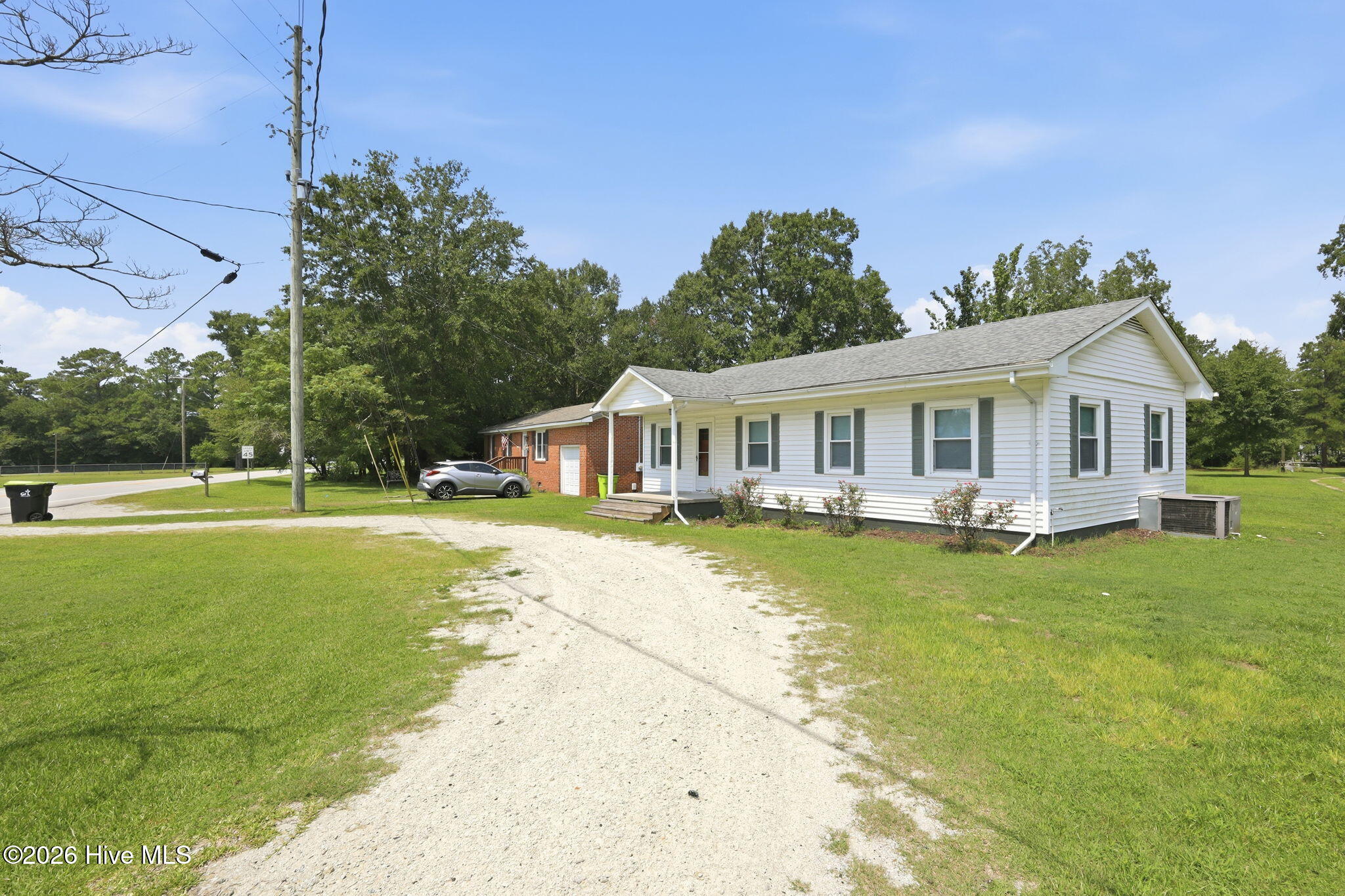 main property photo 35