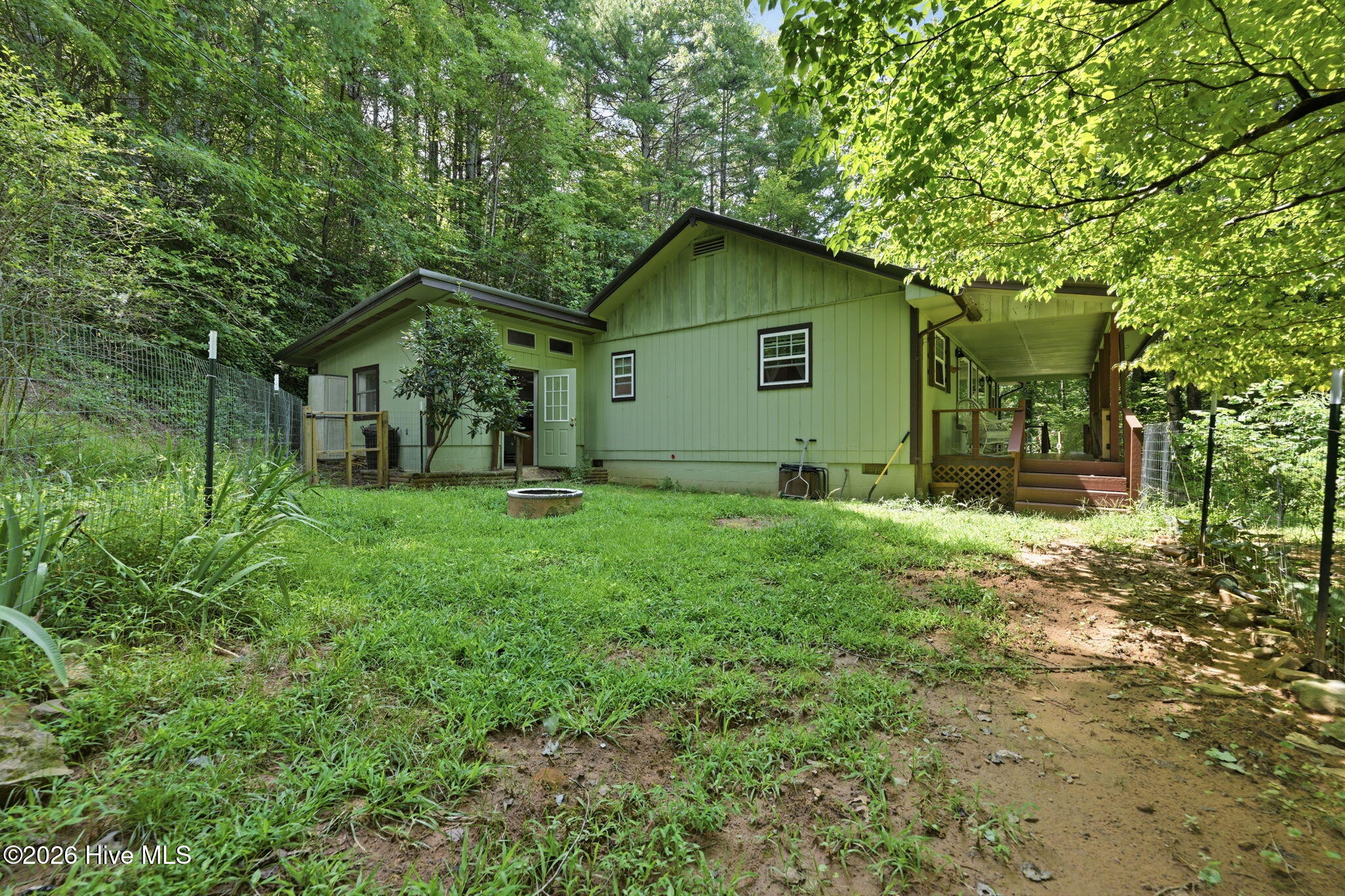 main property photo 19