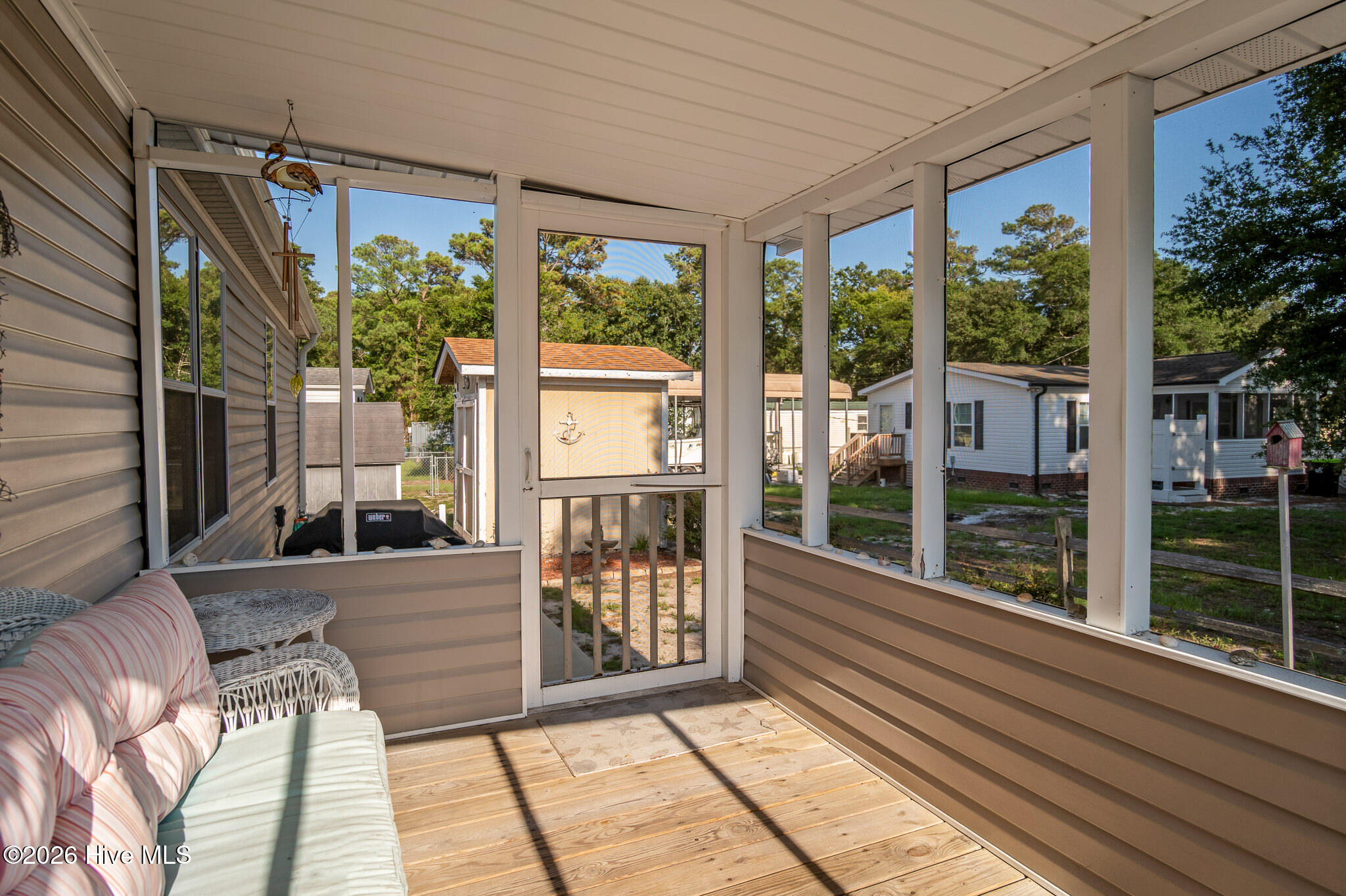 main property photo 32