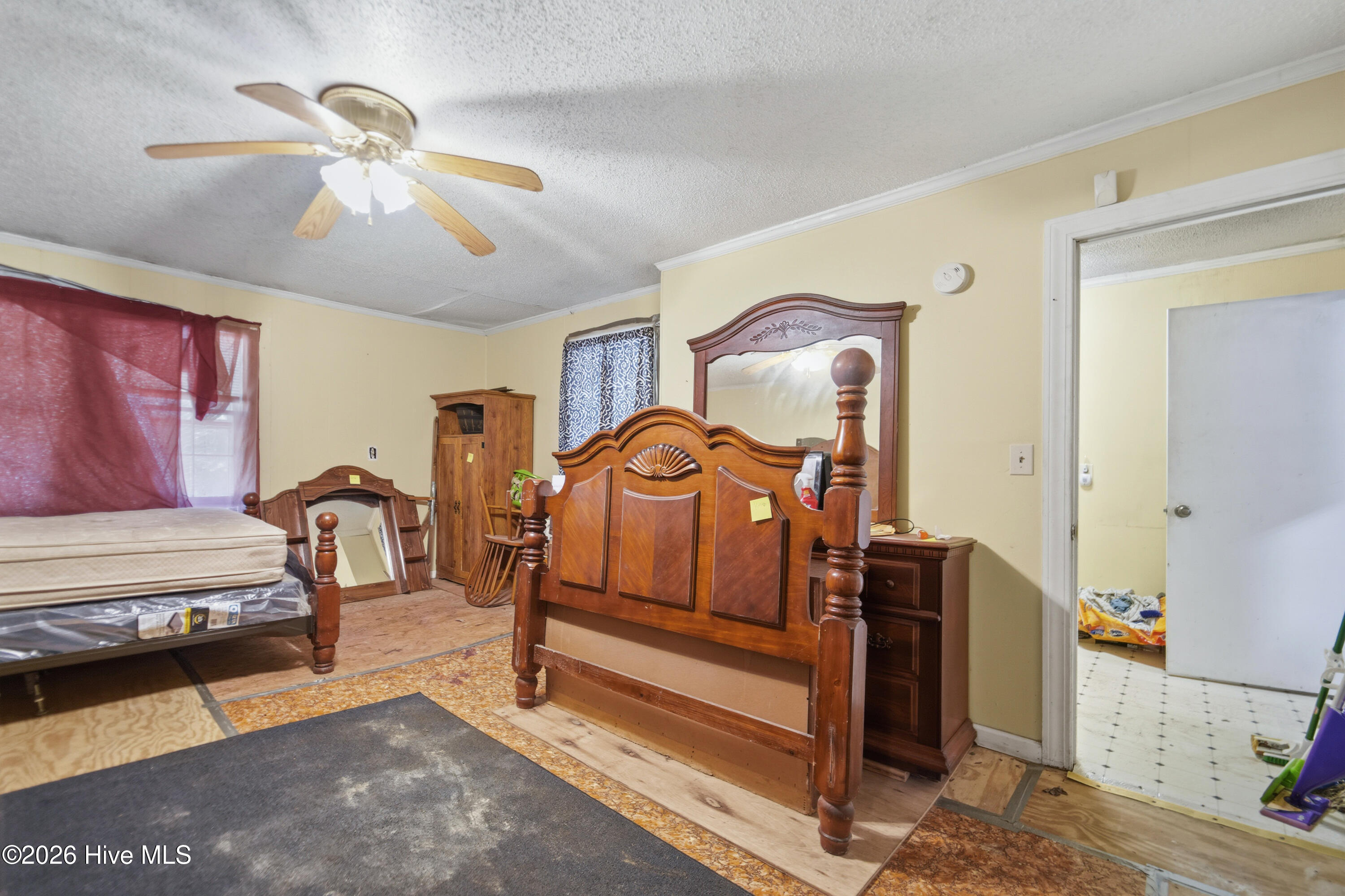 main property photo 33