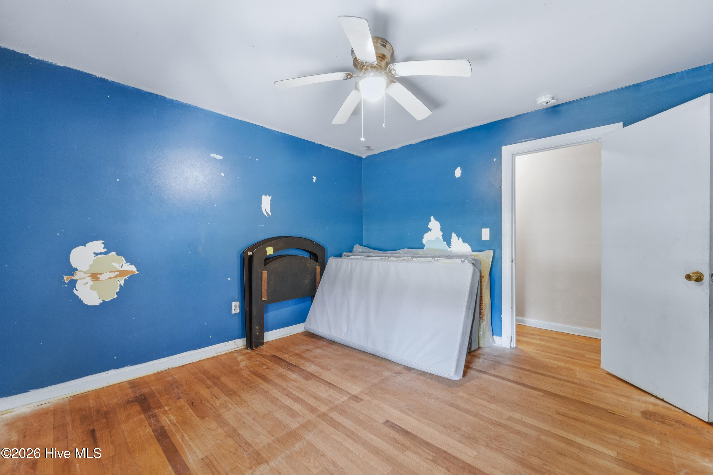 main property photo 40