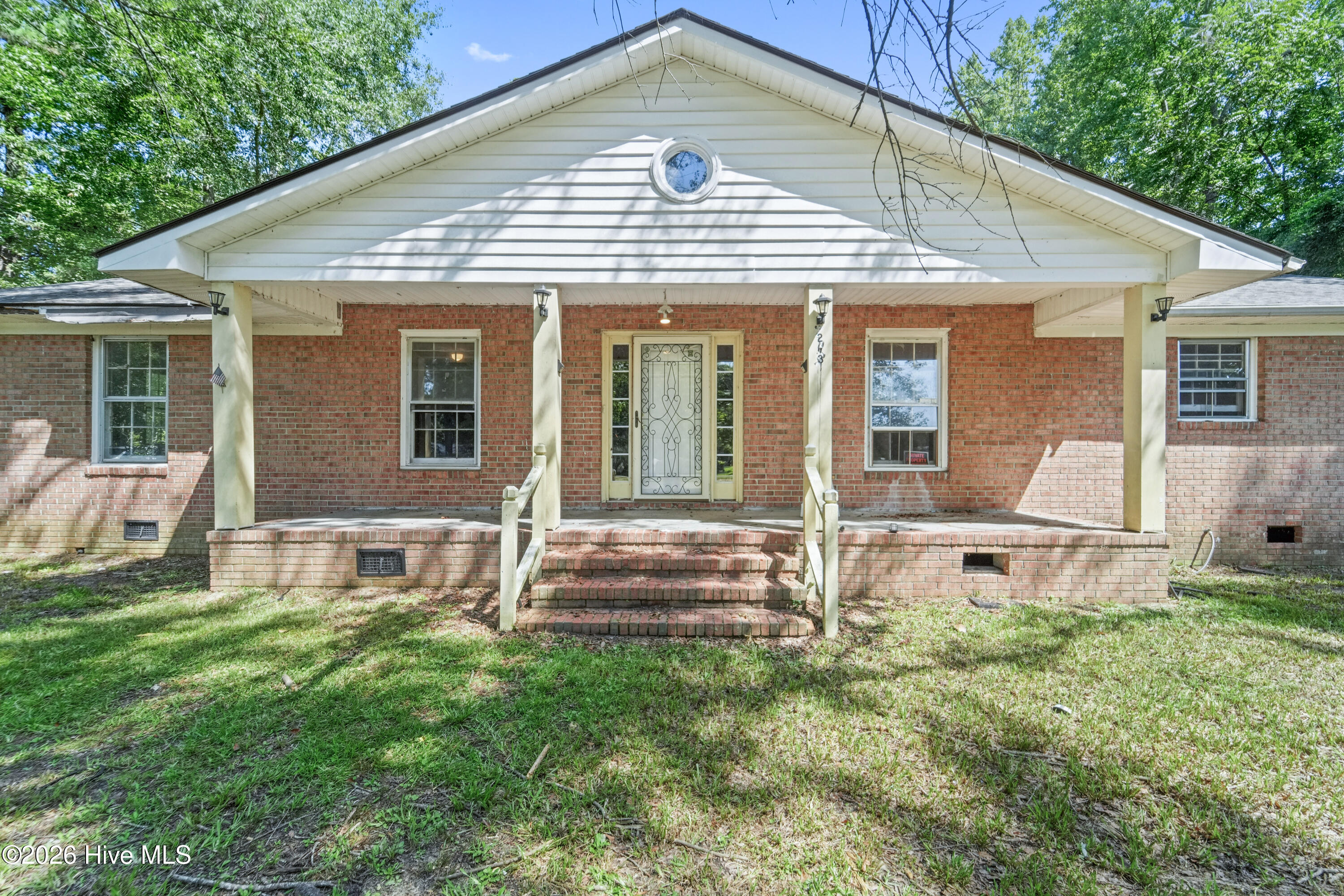 main property photo 9