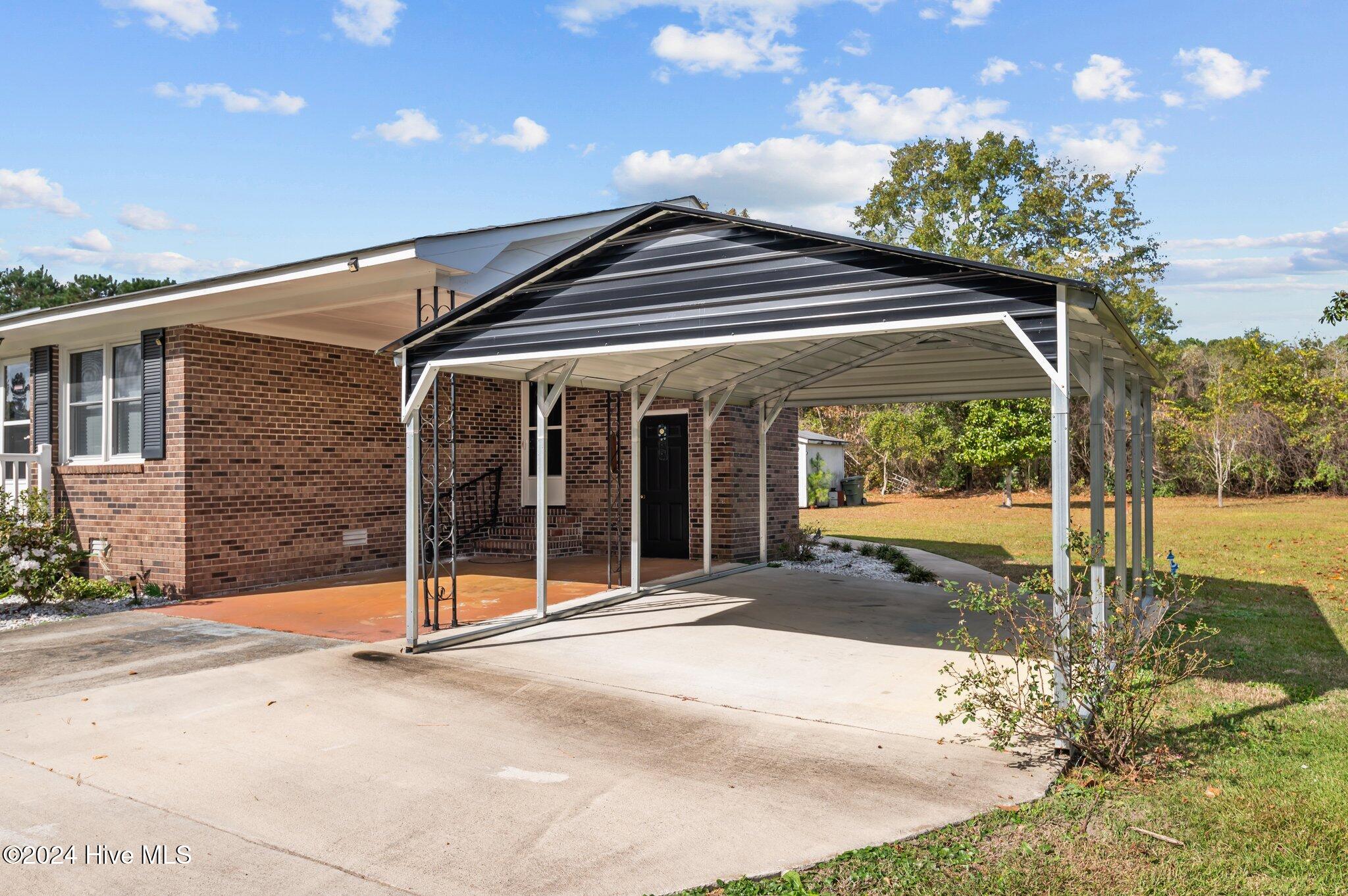 main property photo 25